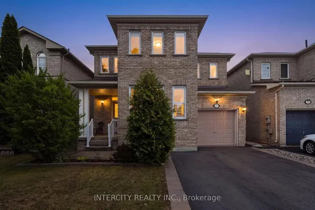 37 Redfinch Cres, Vaughan