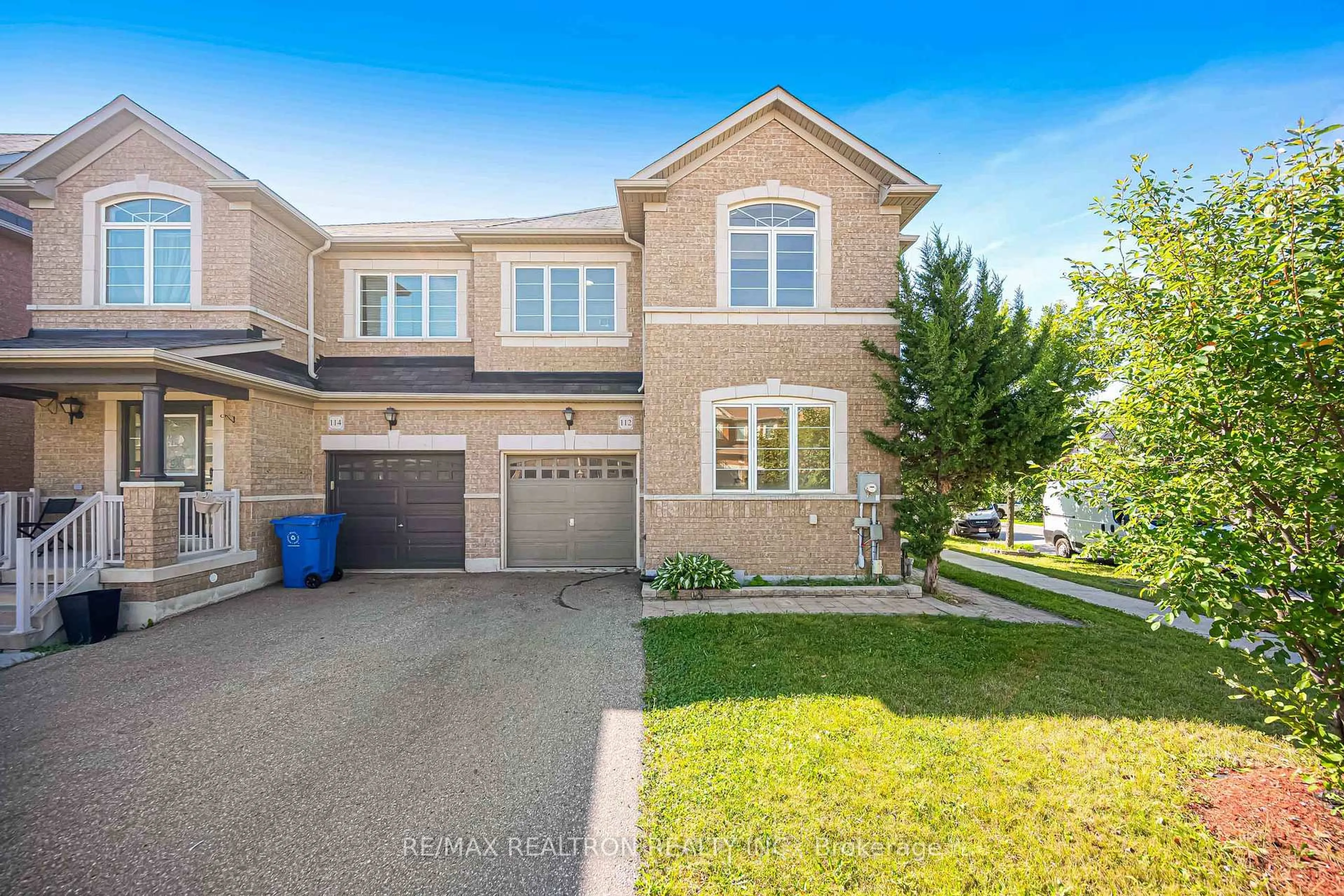 Home with brick exterior material, street for 112 Duffin Dr, Whitchurch-Stouffville Ontario L4A 0X3