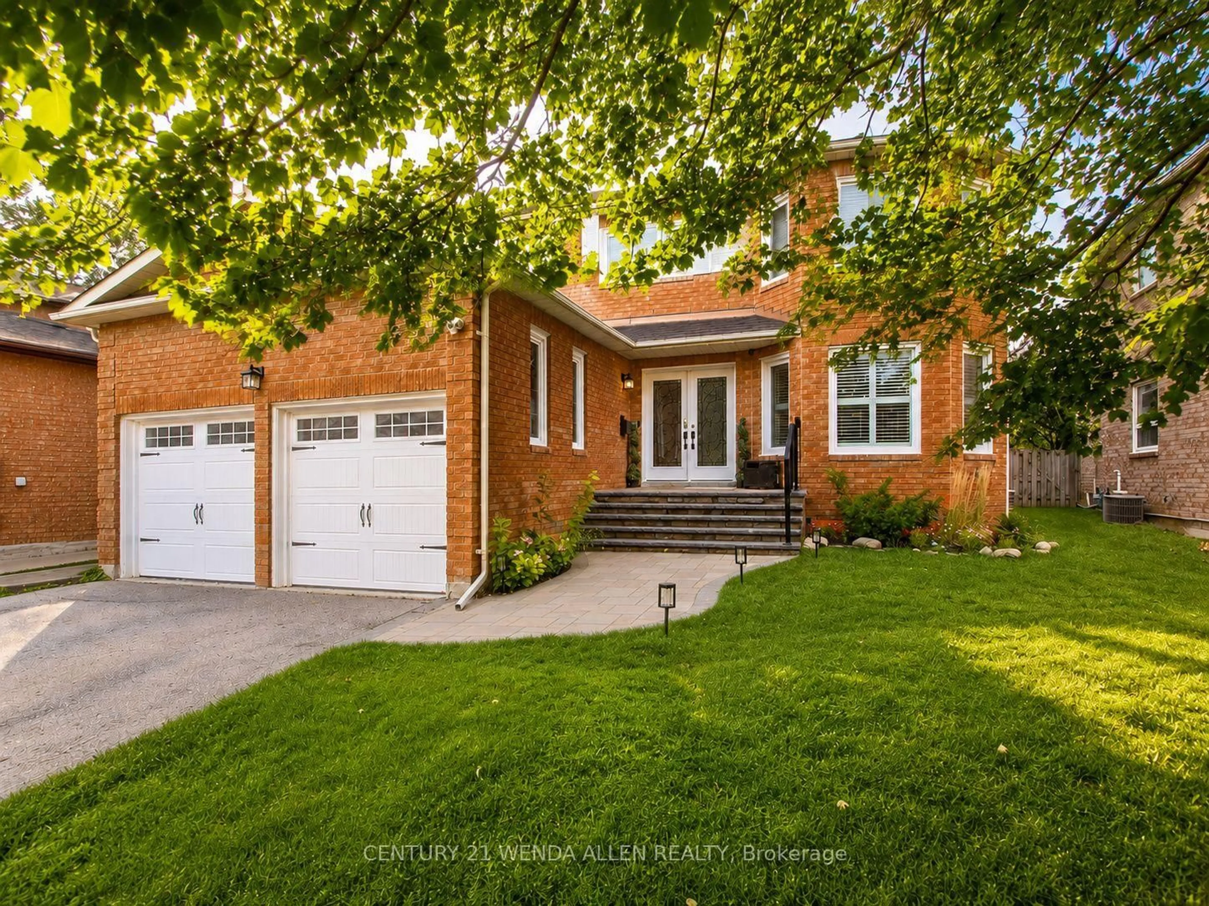 Home with brick exterior material, street for 156 Gwendolyn Blvd, Georgina Ontario L4P 3S5