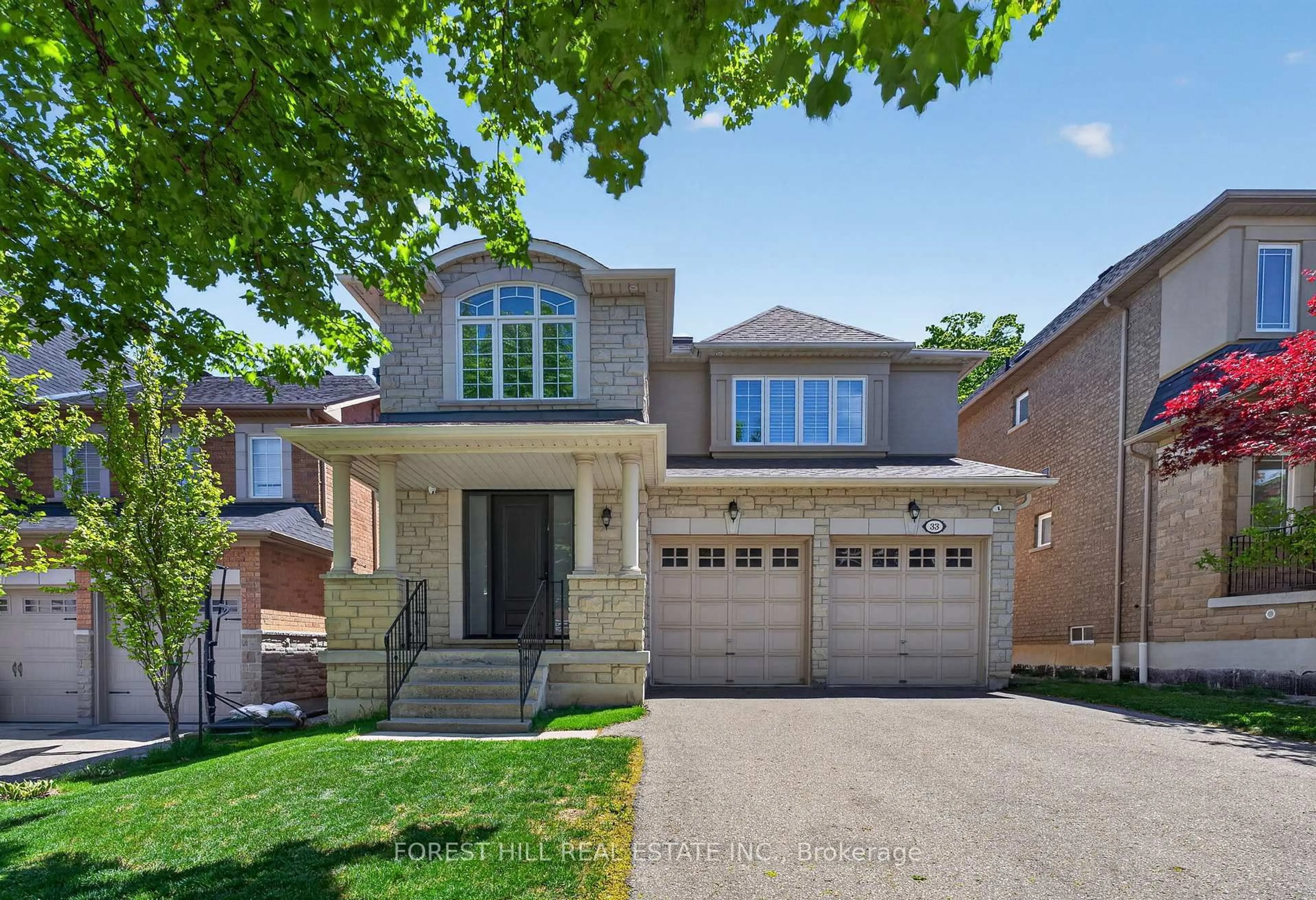 Home with brick exterior material, street for 33 Chopin Blvd, Vaughan Ontario L4J 8Y6