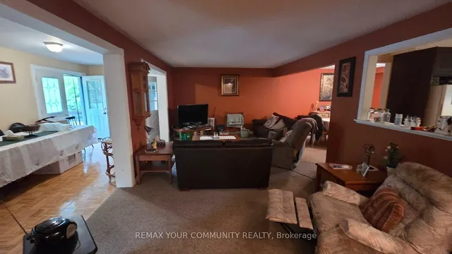 1031 Metro Rd, Georgina 4