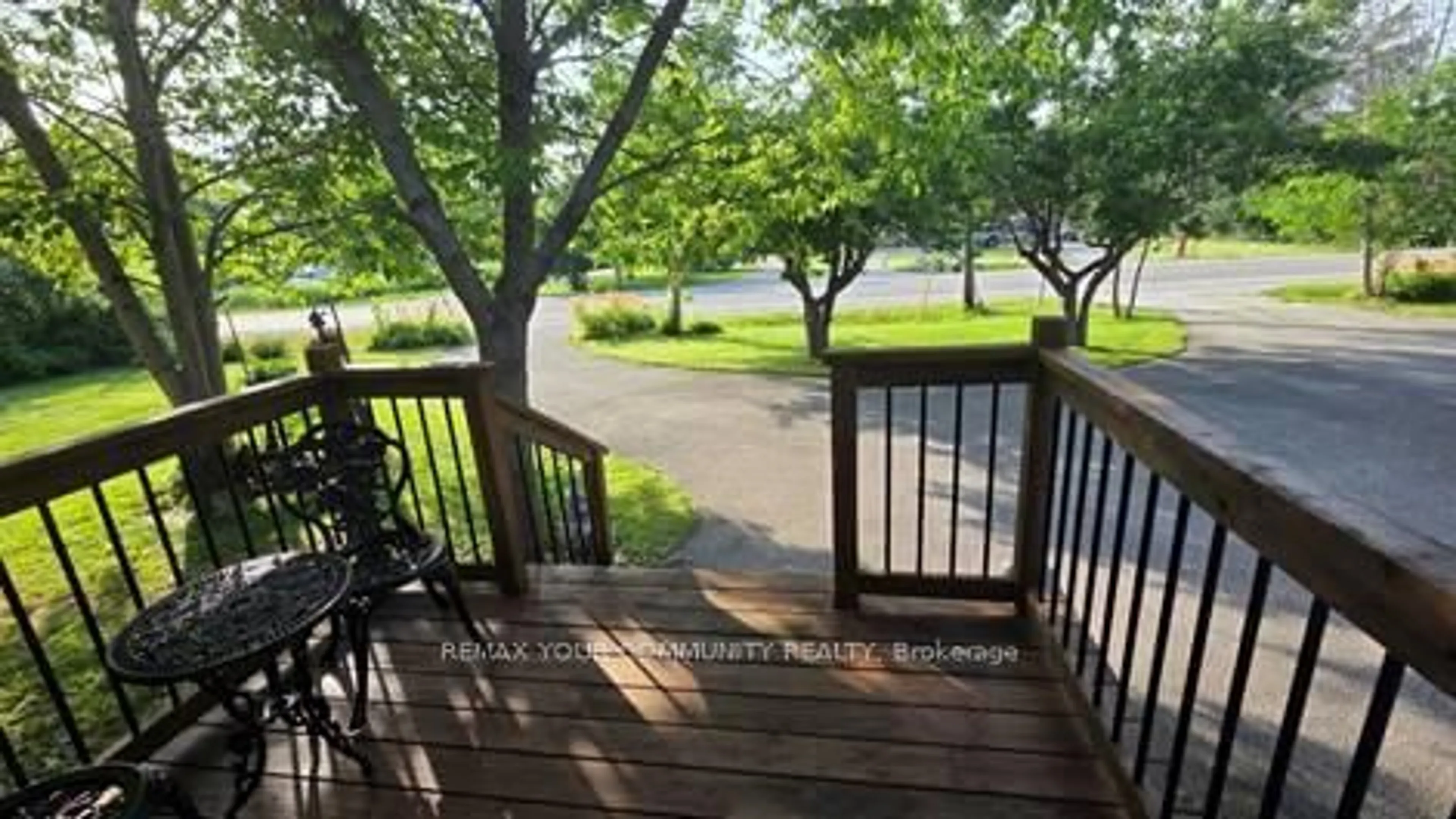 Patio, water/lake/river/ocean view for 1031 Metro Rd, Georgina Ontario L4P 3E9