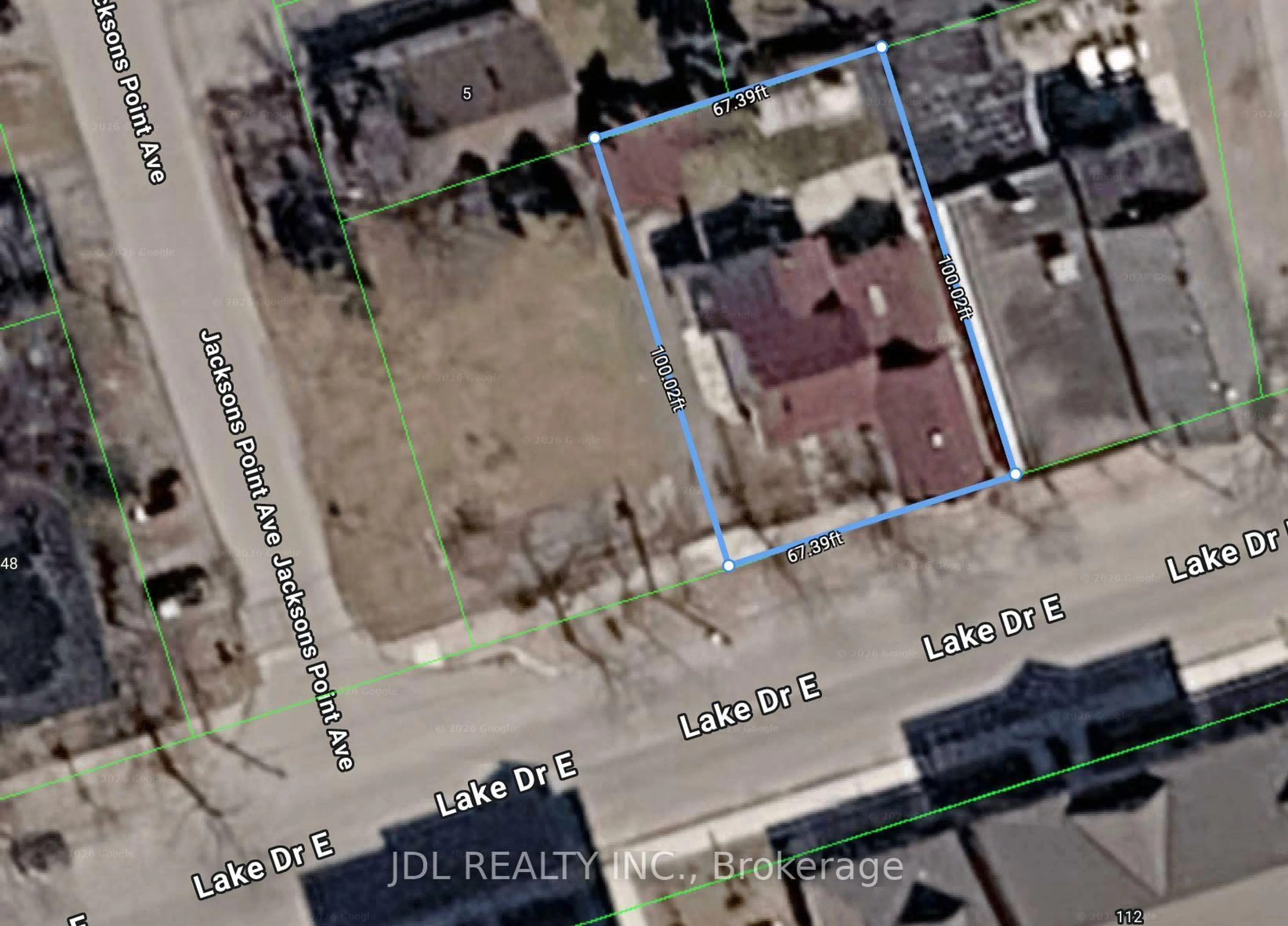 A pic from outside/outdoor area/front of a property/back of a property/a pic from drone, street for 956 Lake Dr, Georgina Ontario L0E 1L0