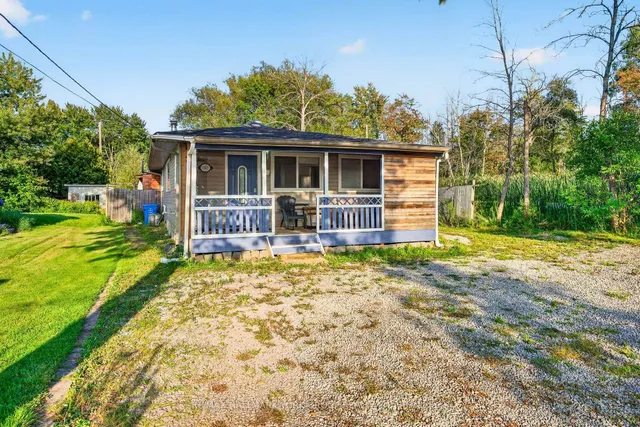 815 Lagoon Dr, Georgina 4