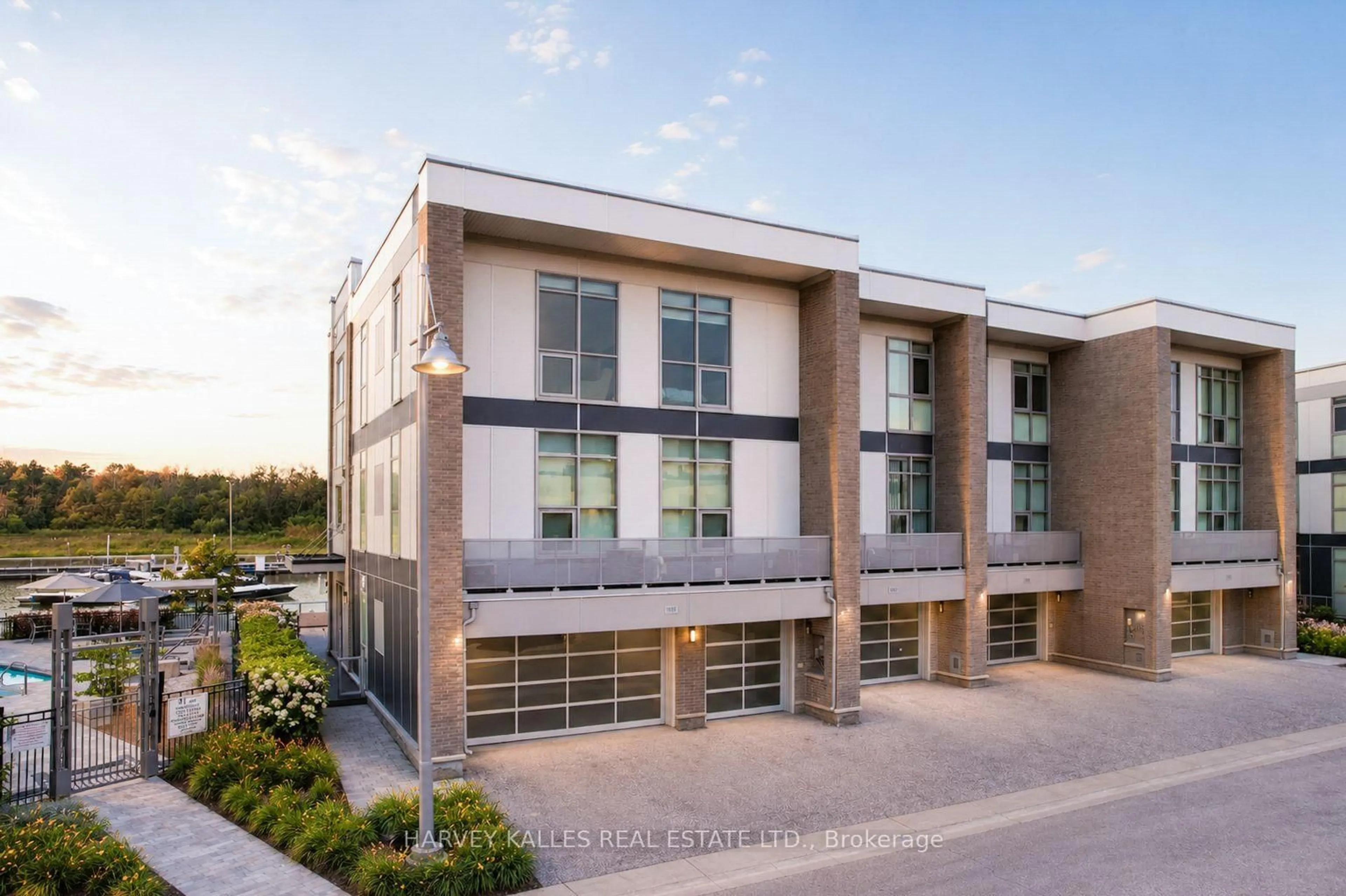 Unknown for 3787 Mangusta Crt, Innisfil Ontario L9S 0L5
