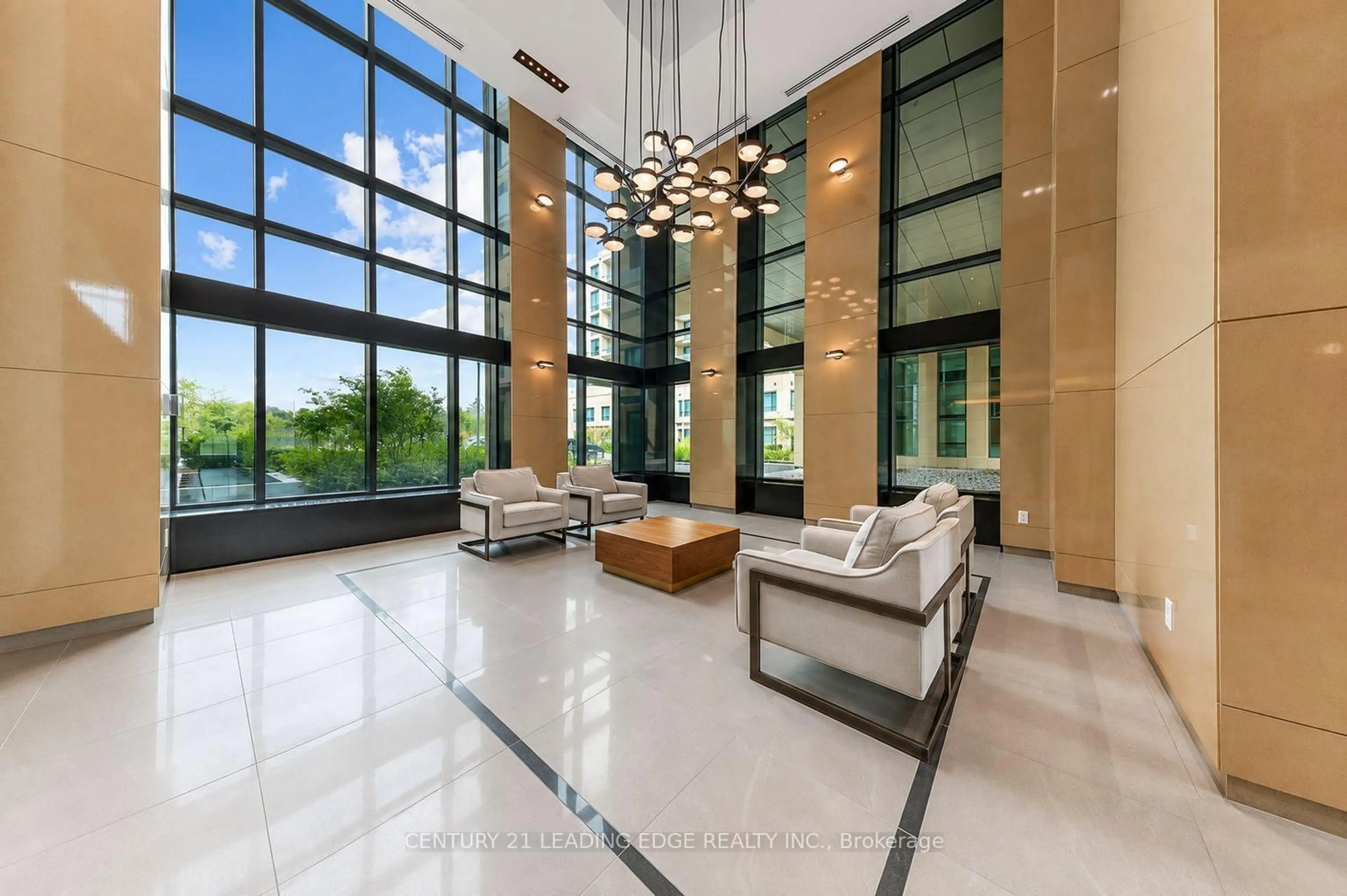 Indoor foyer for 11750 Ninth Line #425, Whitchurch-Stouffville Ontario L4A 5G1