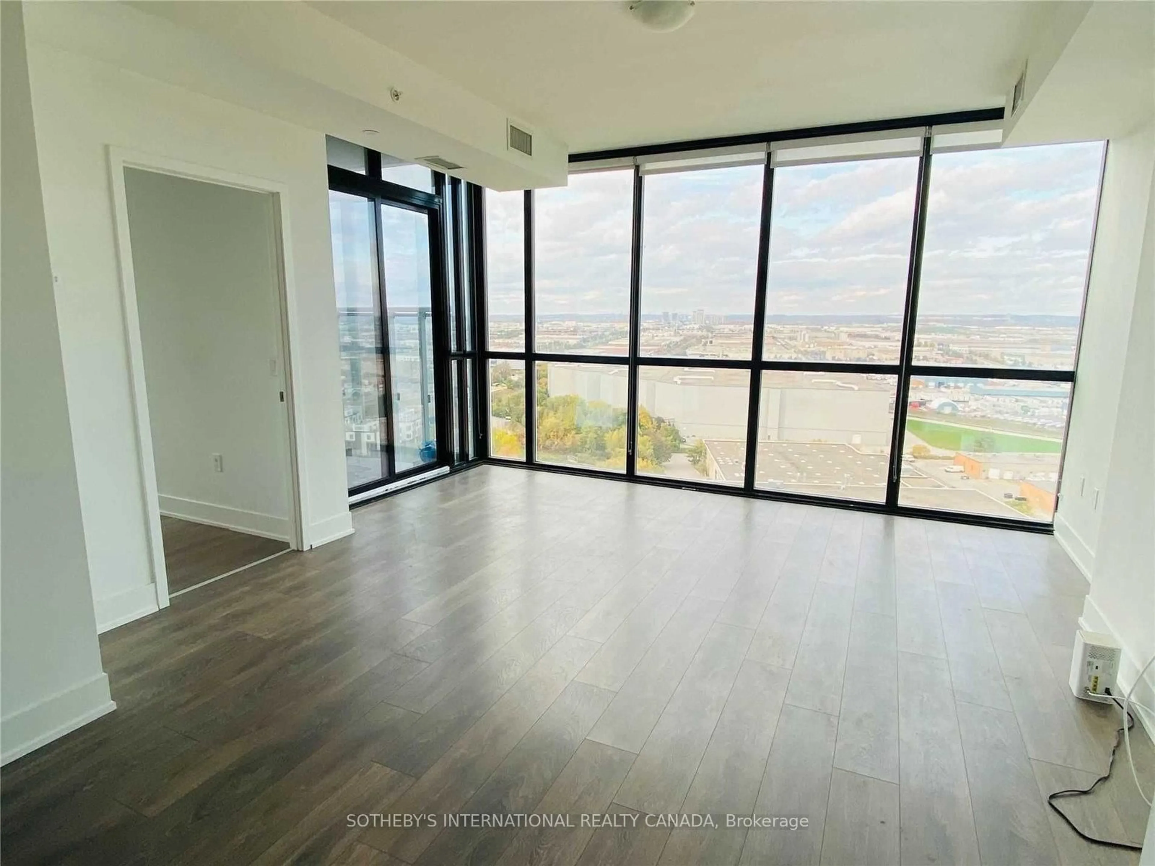 A pic of a room for 2916 Highway 7 #1707, Vaughan Ontario L4K 0K6