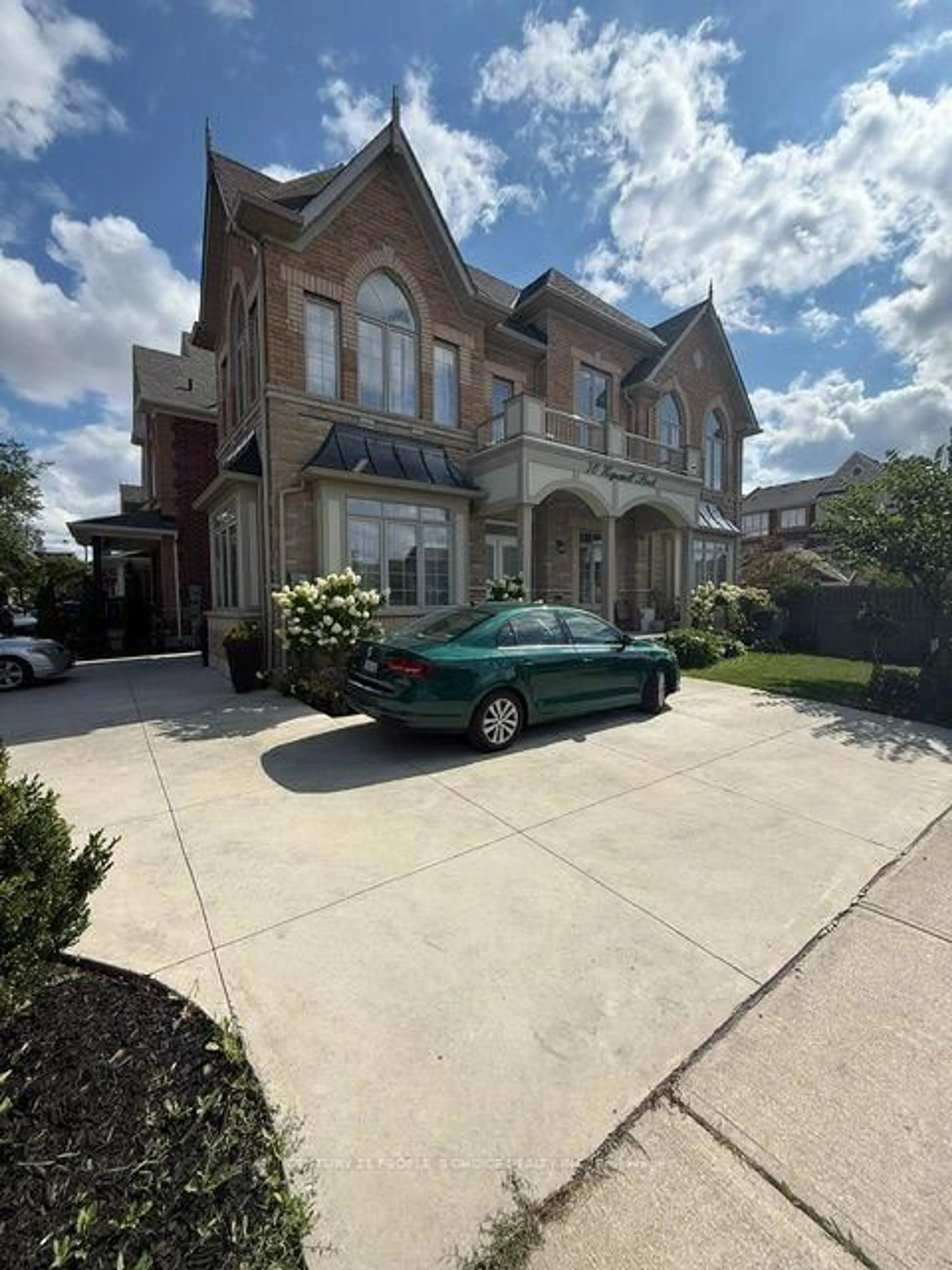 Unknown for 70 Hopewell St, Vaughan Ontario L4H 3Y2