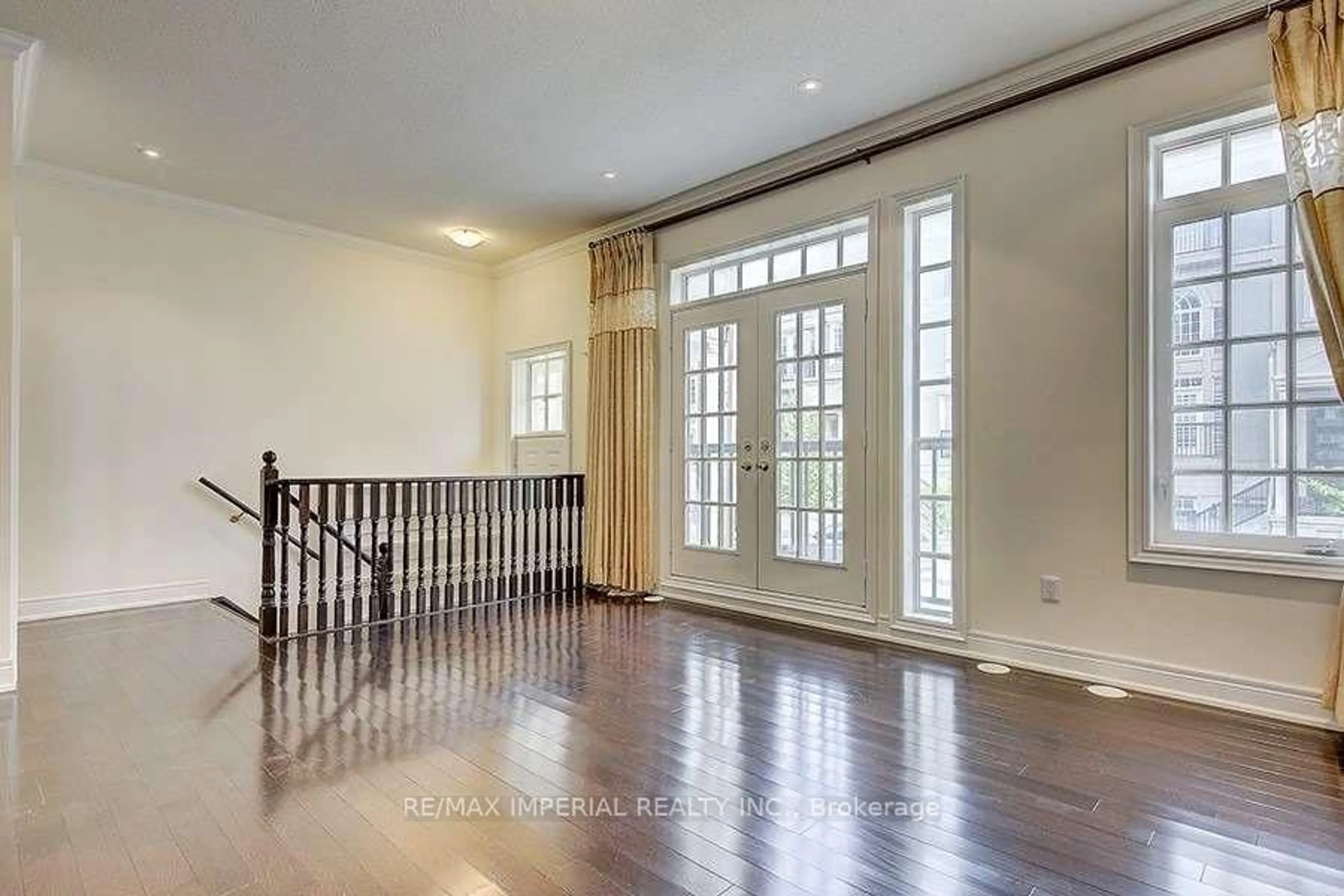 Indoor entryway for 62 Lord Durham Rd, Markham Ontario L6G 0C1