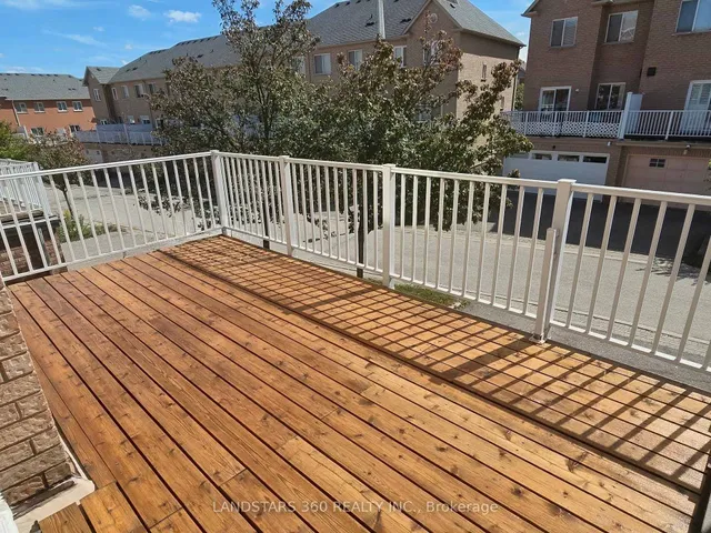 19 Azalea Gate Way, Markham 3