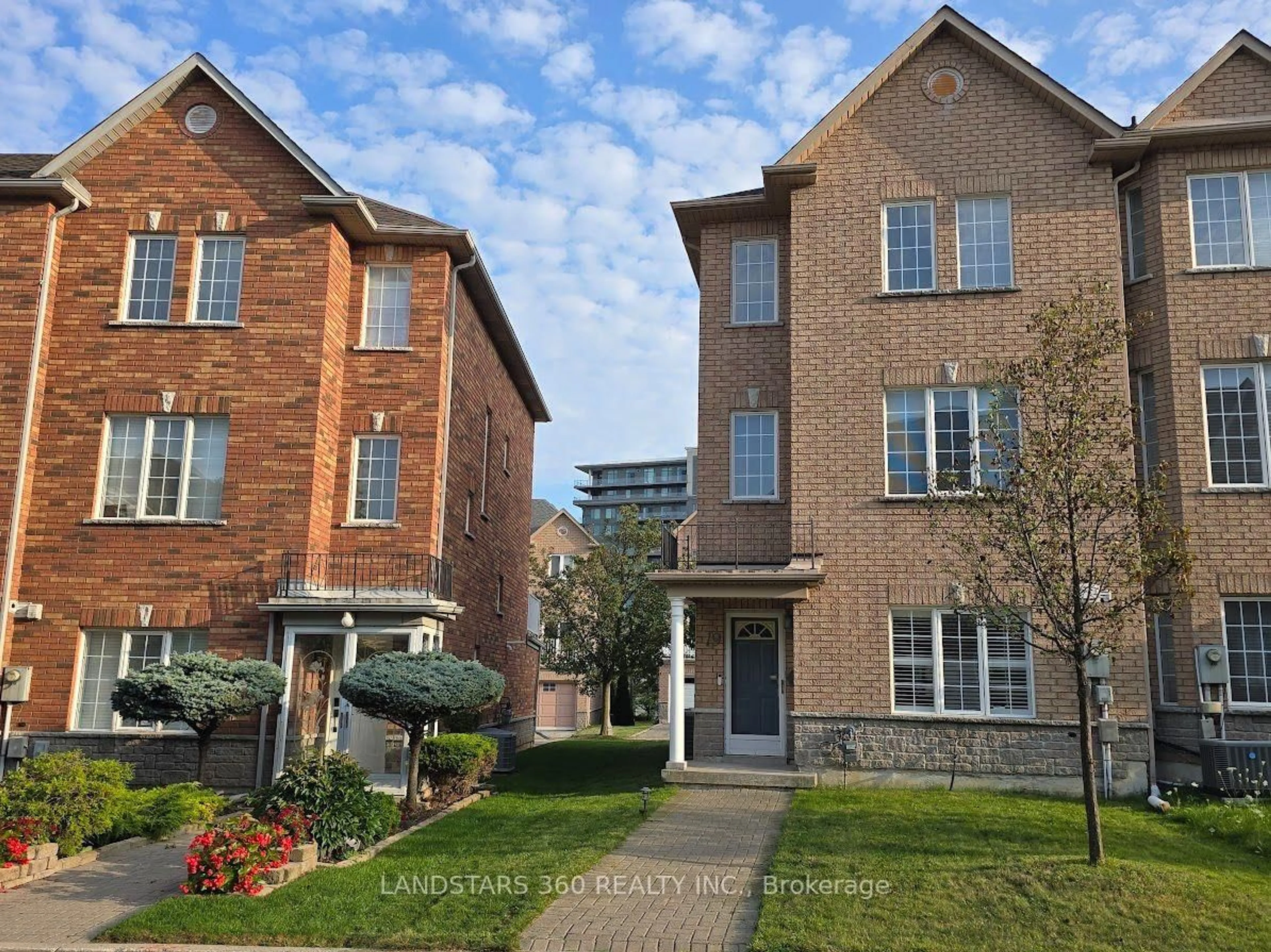 Home with brick exterior material, street for 19 Azalea Gate Way, Markham Ontario L3T 7T9