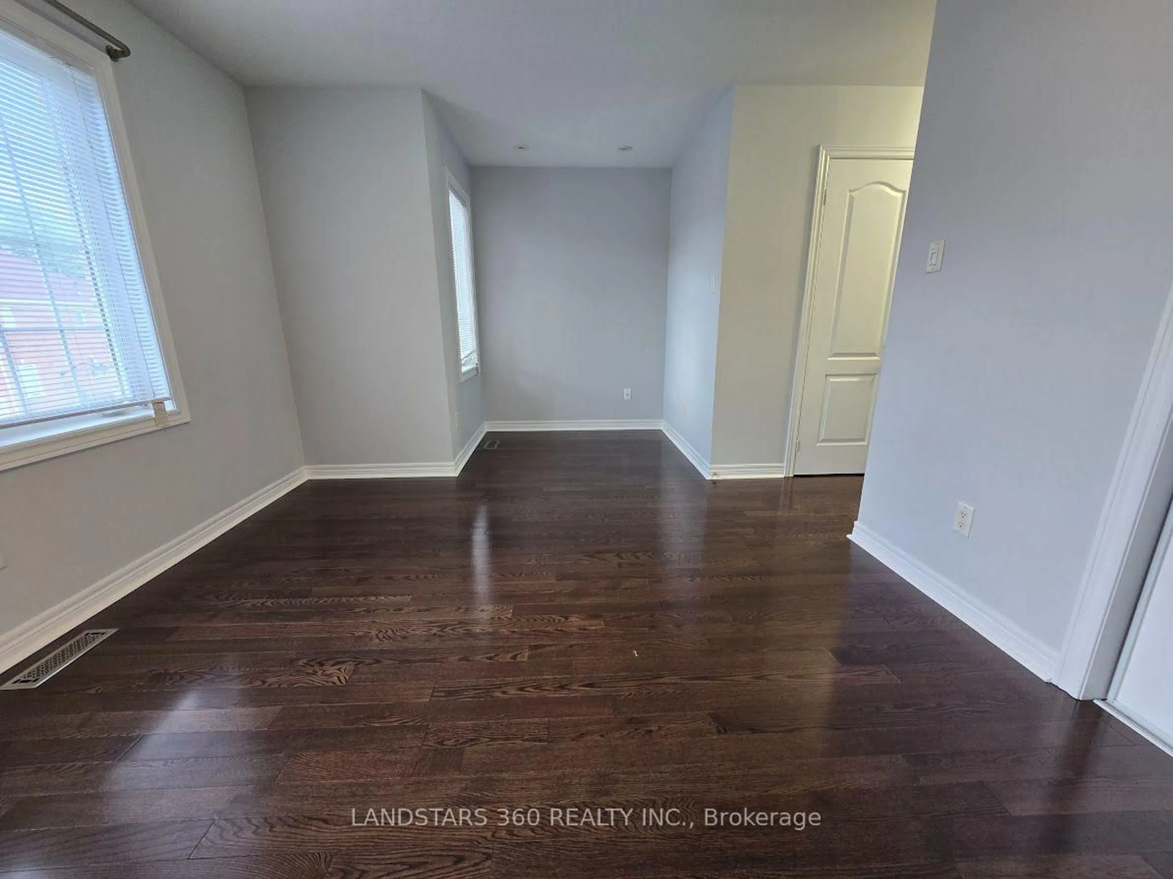 A pic of a room for 19 Azalea Gate Way, Markham Ontario L3T 7T9