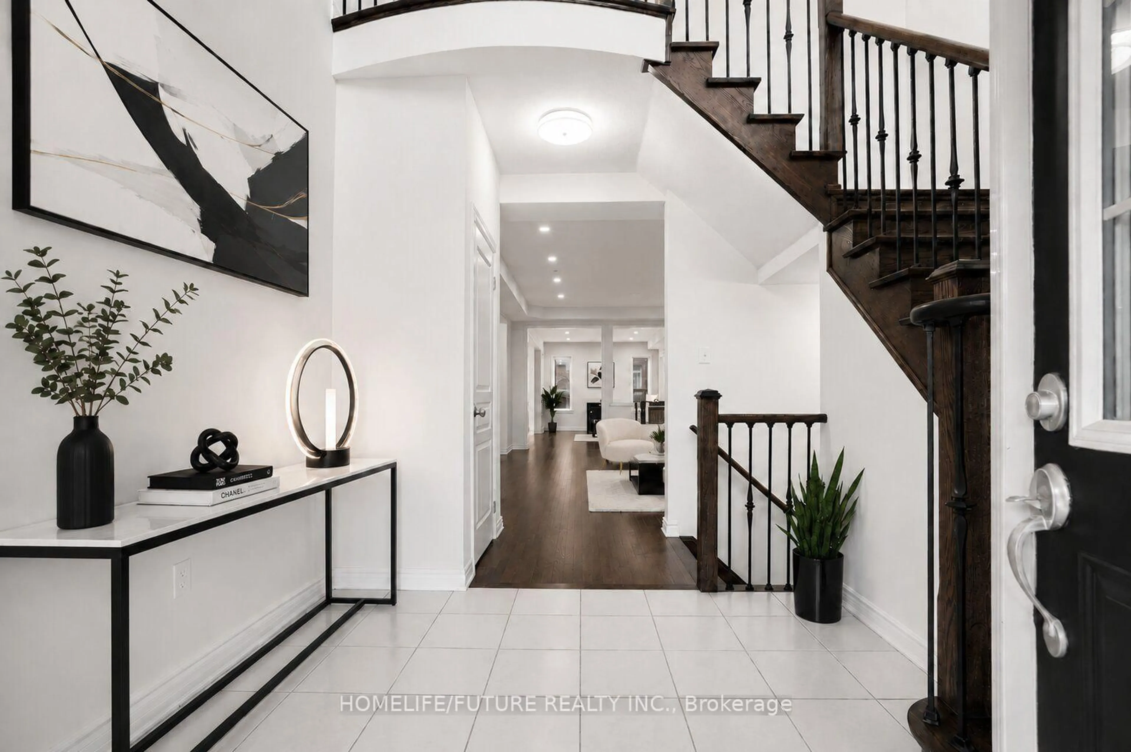 Indoor entryway for 80 Henry Bauer Ave, Markham Ontario L6C 0T1