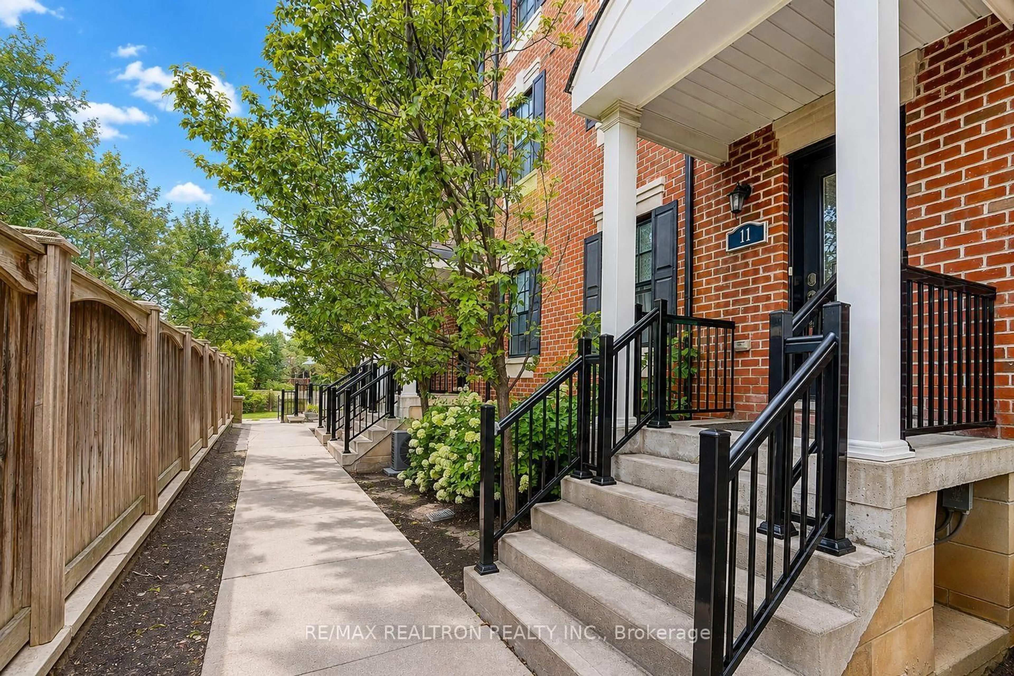 Unknown for 10060 Keele St #11, Vaughan Ontario L6A 4V6