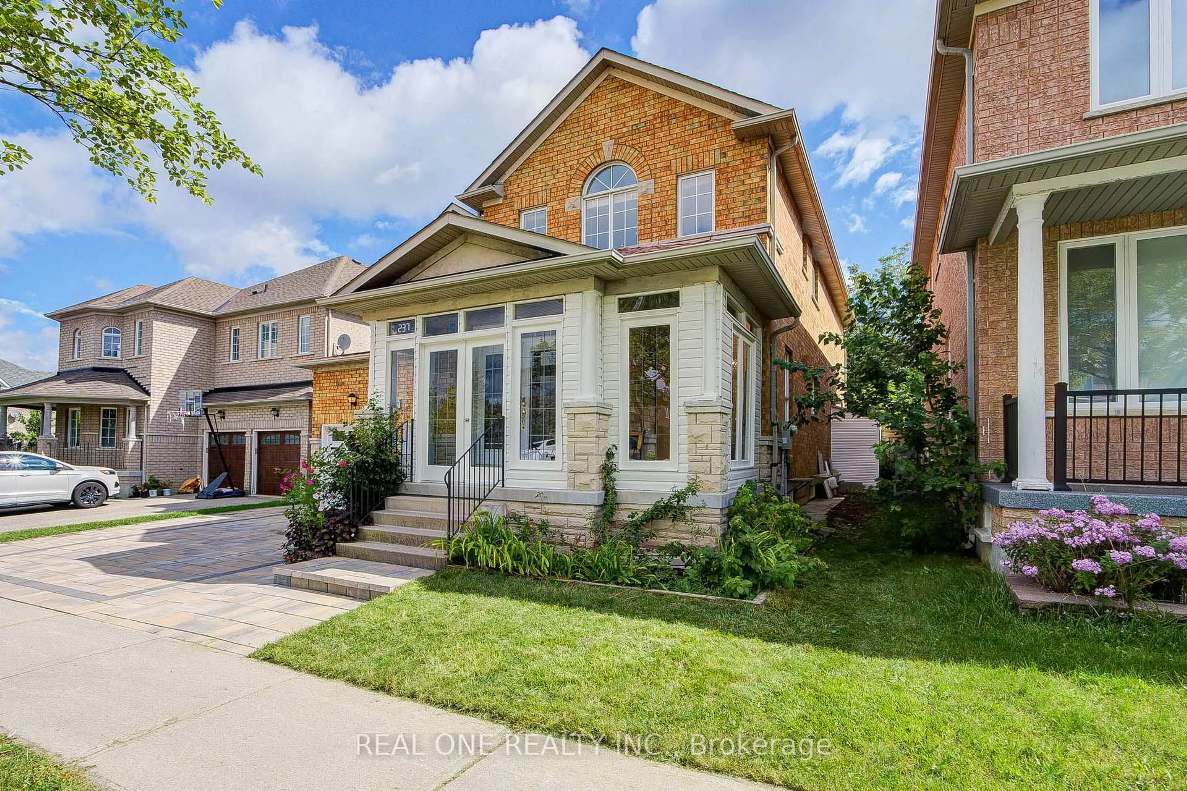 Home with brick exterior material, street for 237 Ridgecrest Rd, Markham Ontario L6C 2W8