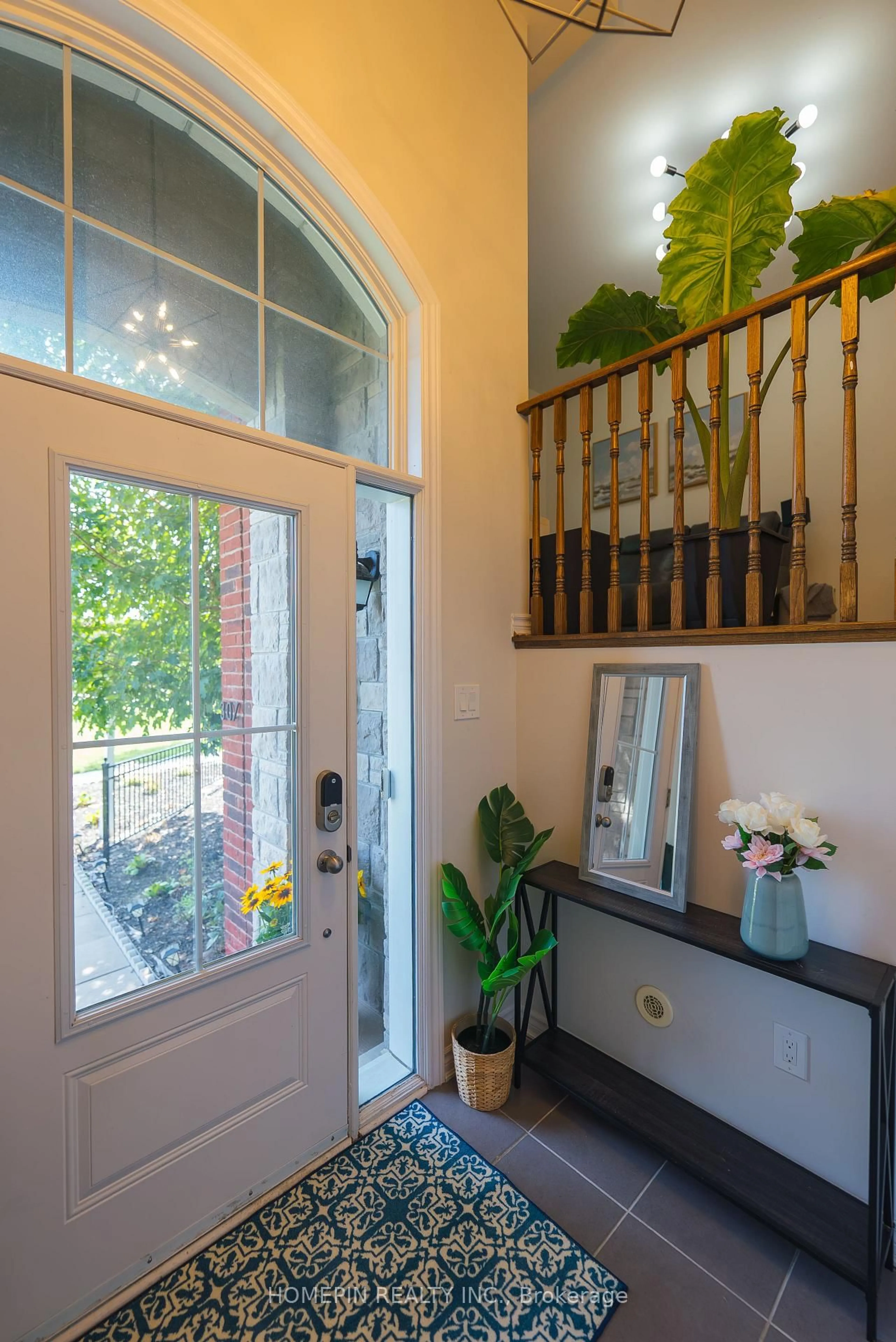 Indoor entryway for 307 Dundas Way, Markham Ontario L6E 0S8