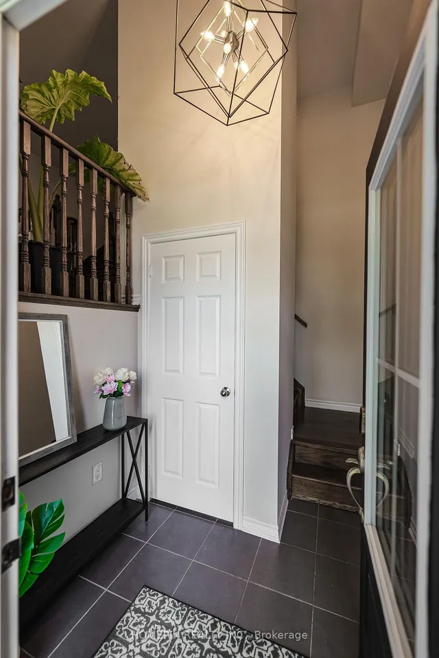 307 Dundas Way, Markham 2
