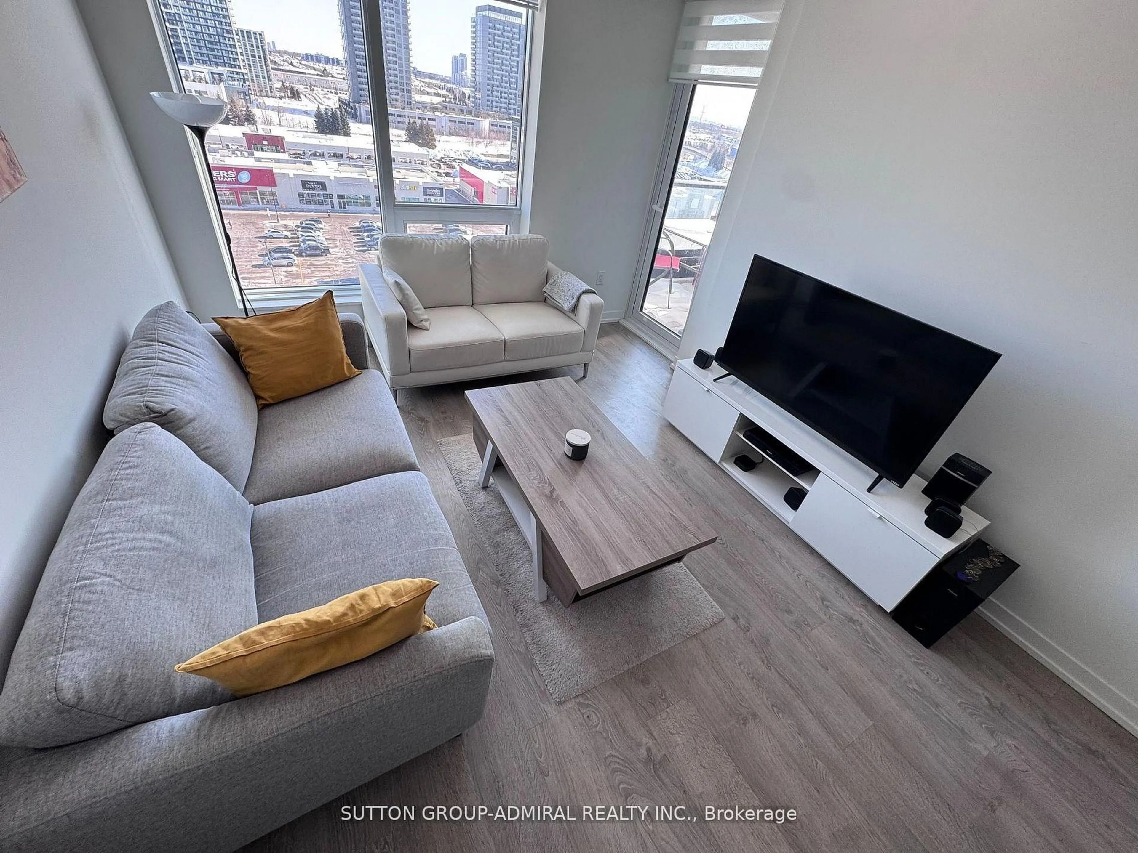 Living room with furniture, unknown for 8868 Yonge St #1006E, Richmond Hill Ontario L4C 1Z8