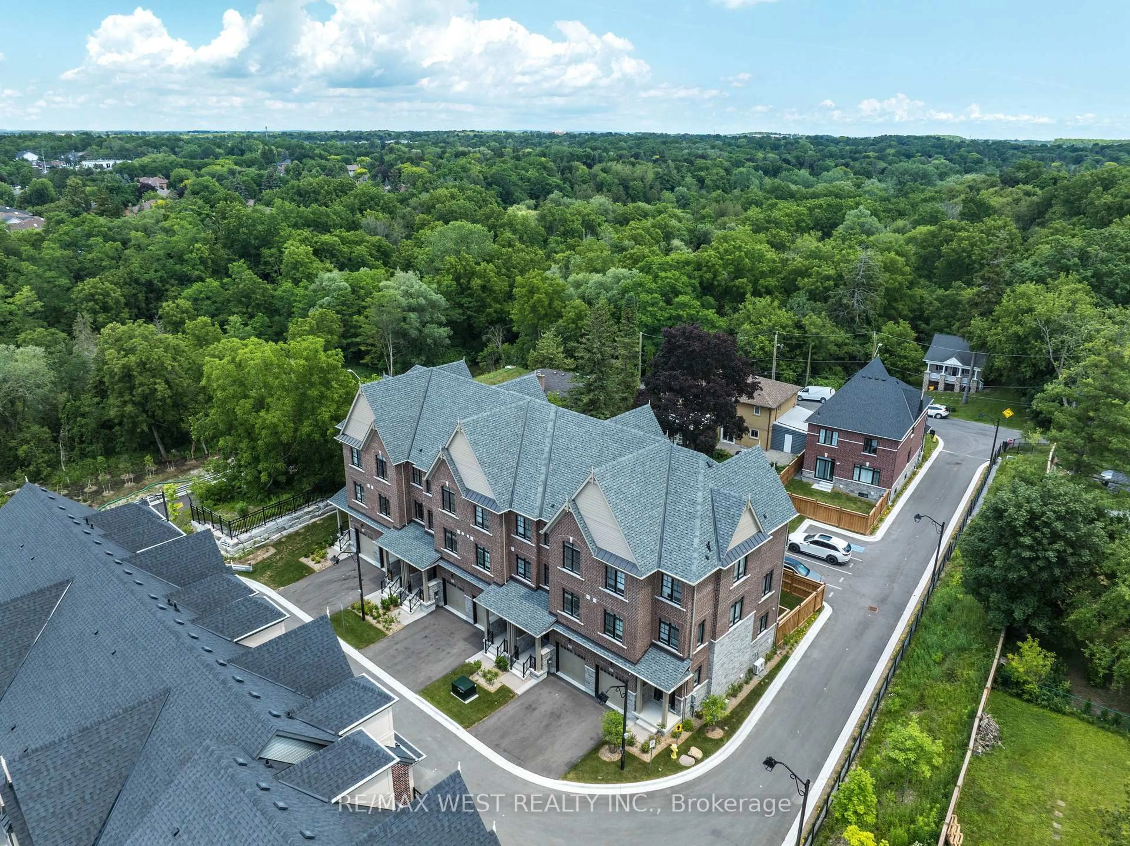A pic from outside/outdoor area/front of a property/back of a property/a pic from drone, unknown for 3 John Carter Way, Markham Ontario L3P 0P7
