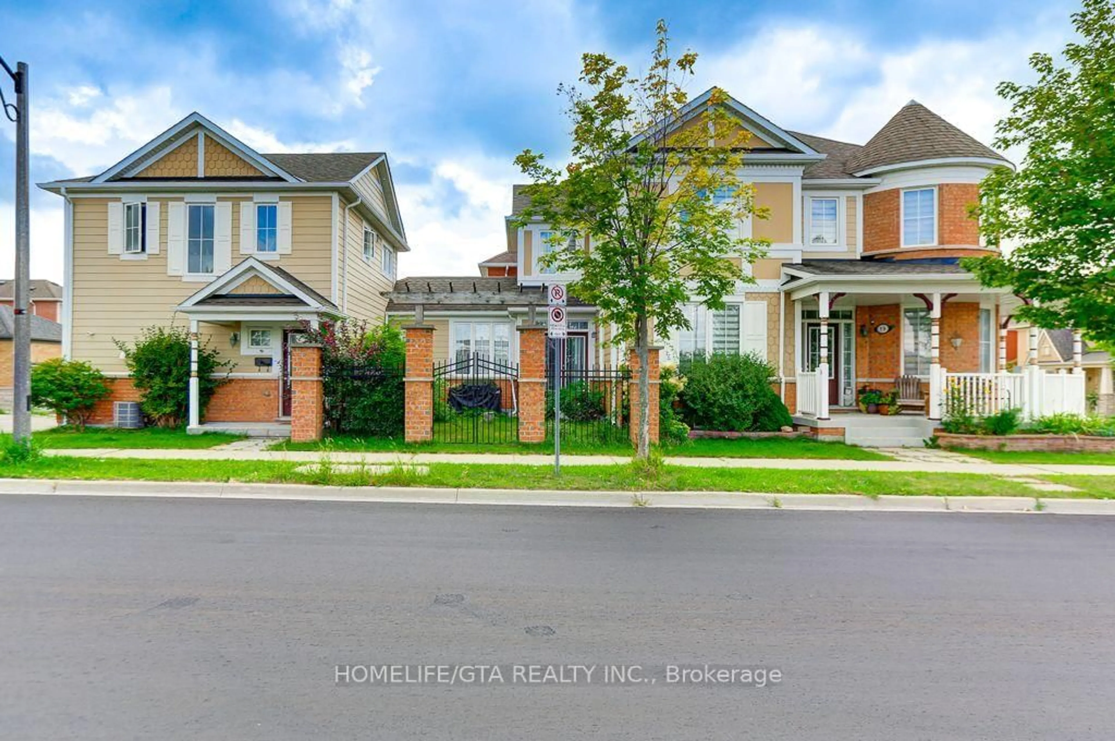 Unknown for 19 Wagon Works St, Markham Ontario L6B 0X1