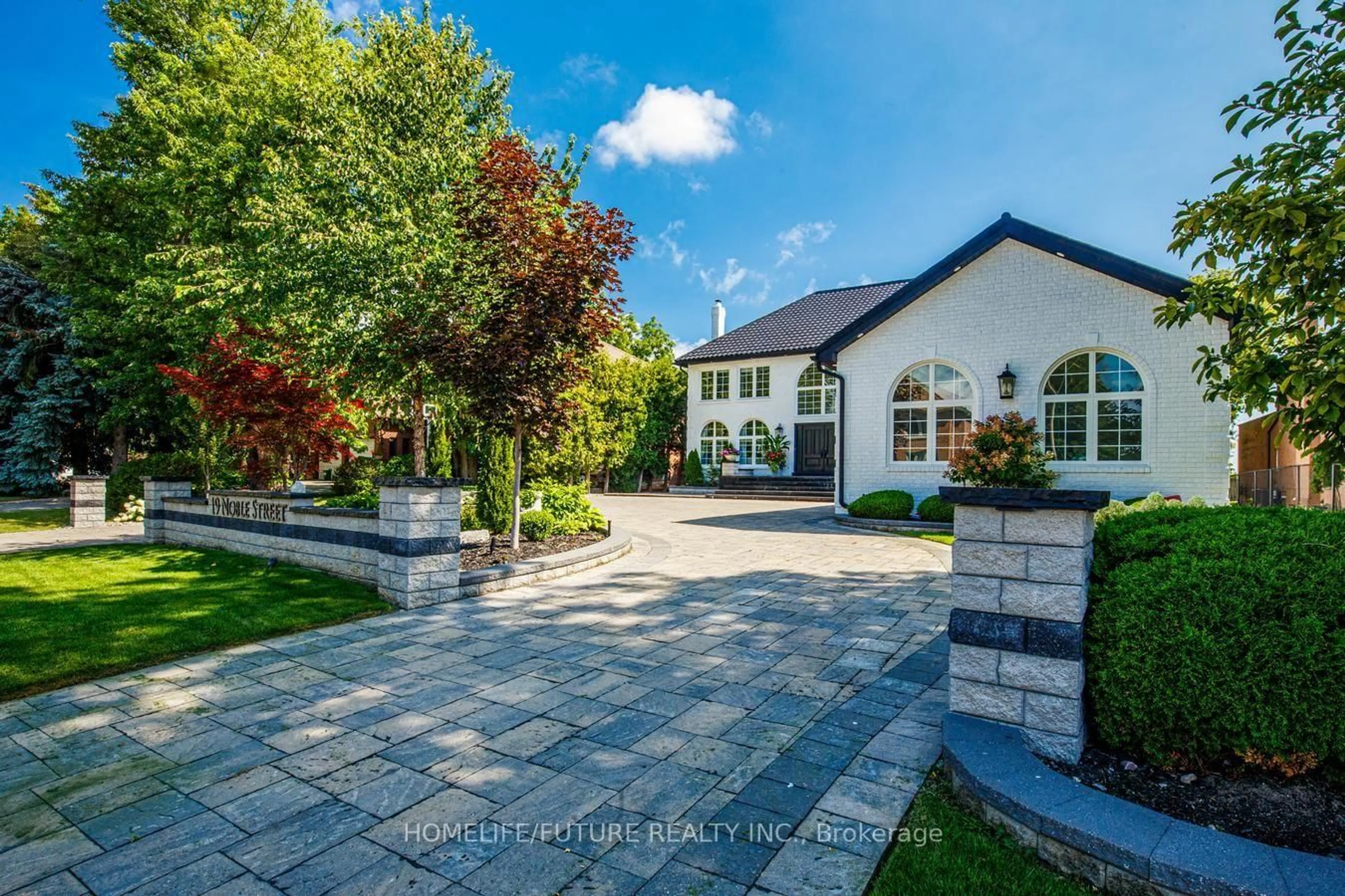 Unknown for 19 Noble St, Markham Ontario L3R 8G4