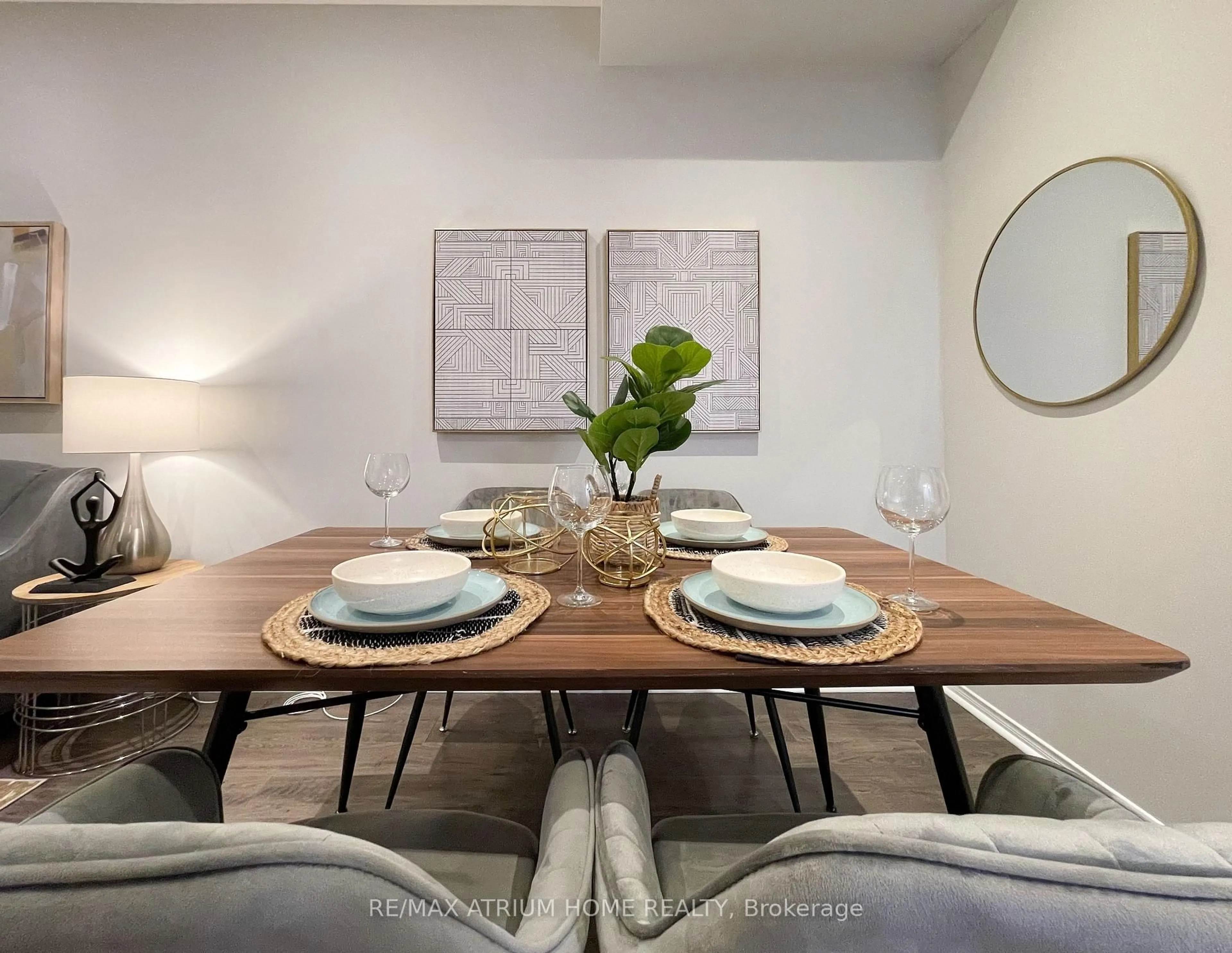 Dining room, unknown for 45 Madison Heights Blvd, Markham Ontario L6C 2E3