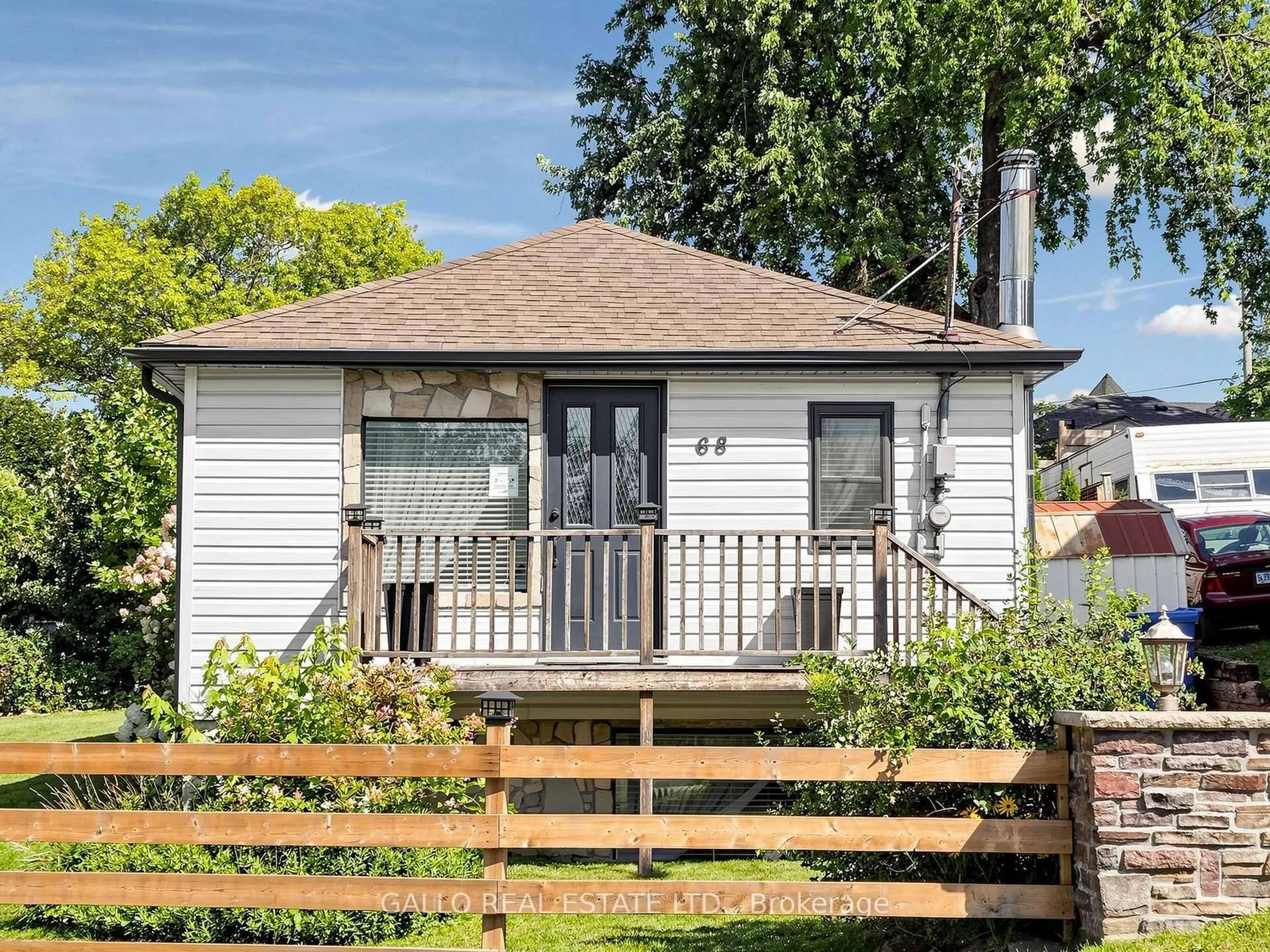 Unknown for 68 Valley Rd, Whitchurch-Stouffville Ontario L4A 7X3