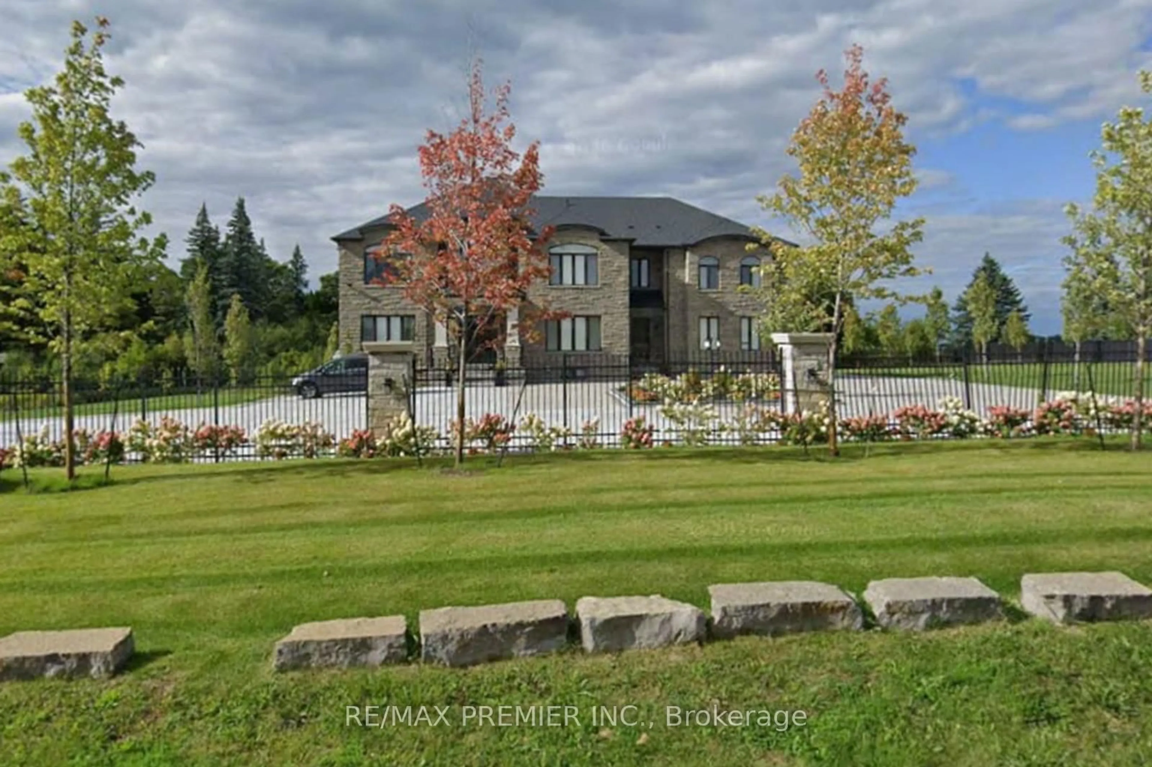 A pic from outside/outdoor area/front of a property/back of a property/a pic from drone, mountain view for 2180 King Vaughan Rd, Vaughan Ontario L6A 2A7