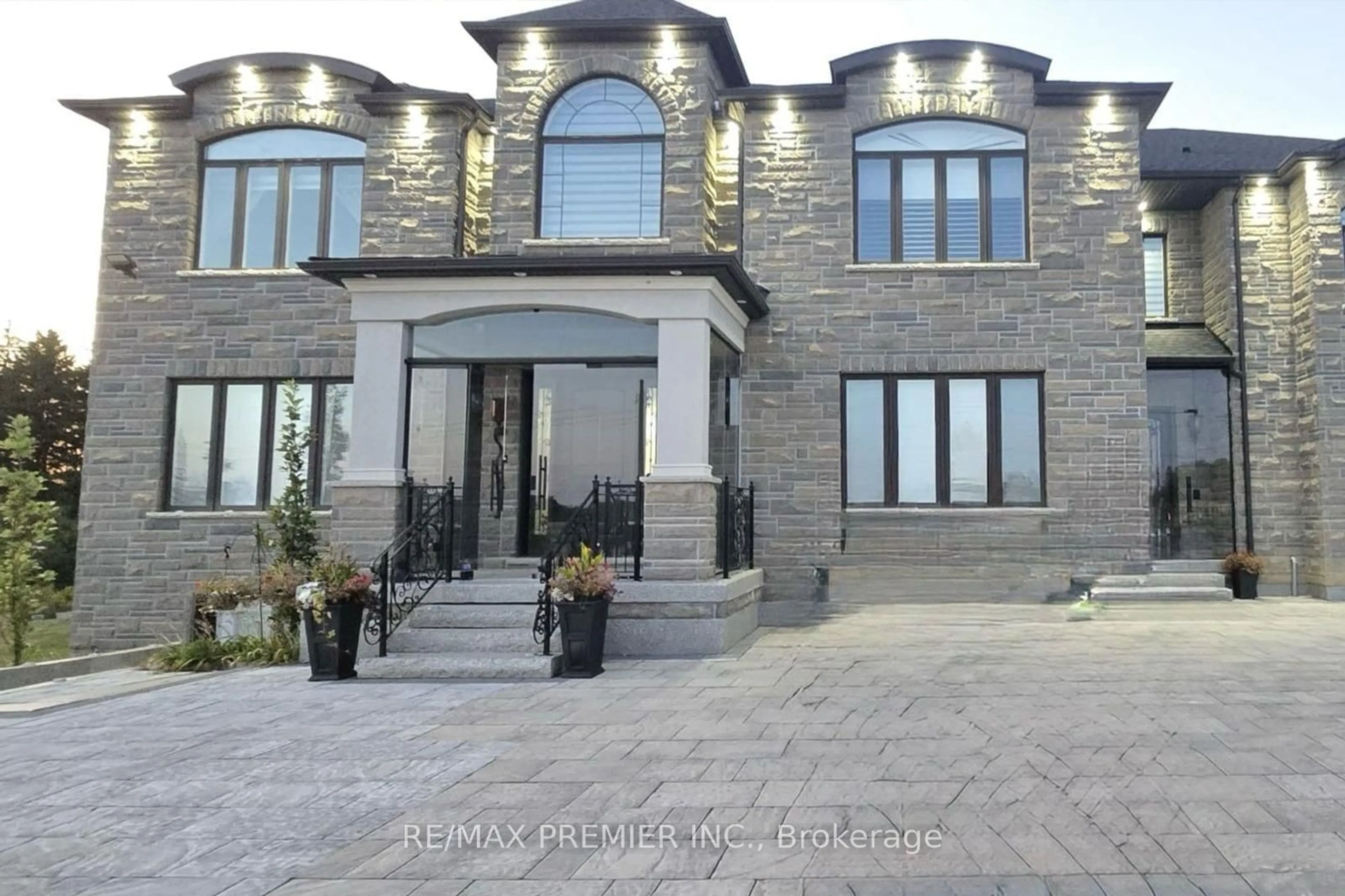 Home with brick exterior material, building for 2180 King Vaughan Rd, Vaughan Ontario L6A 2A7
