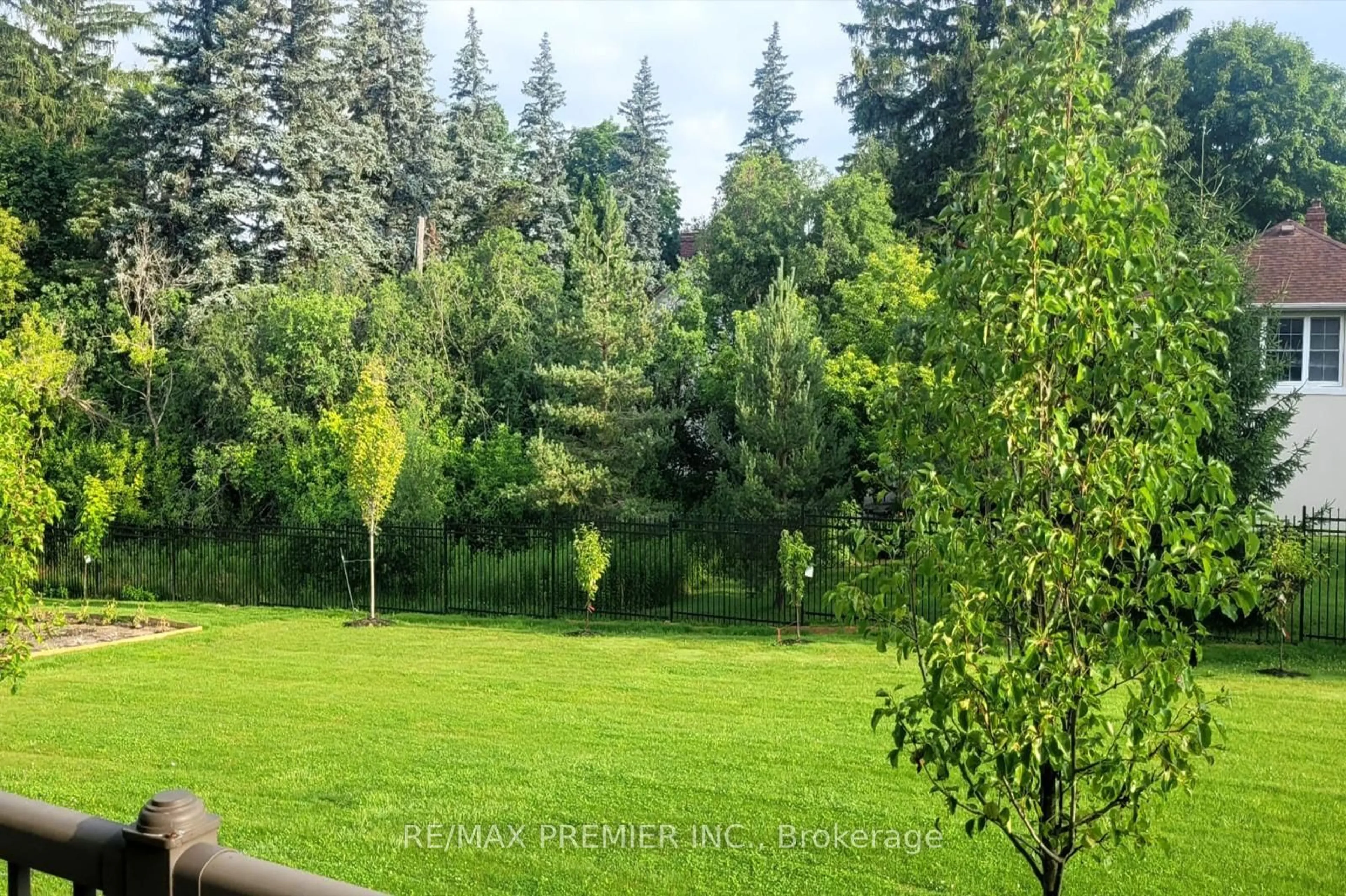 A pic from outside/outdoor area/front of a property/back of a property/a pic from drone, forest/trees view for 2180 King Vaughan Rd, Vaughan Ontario L6A 2A7