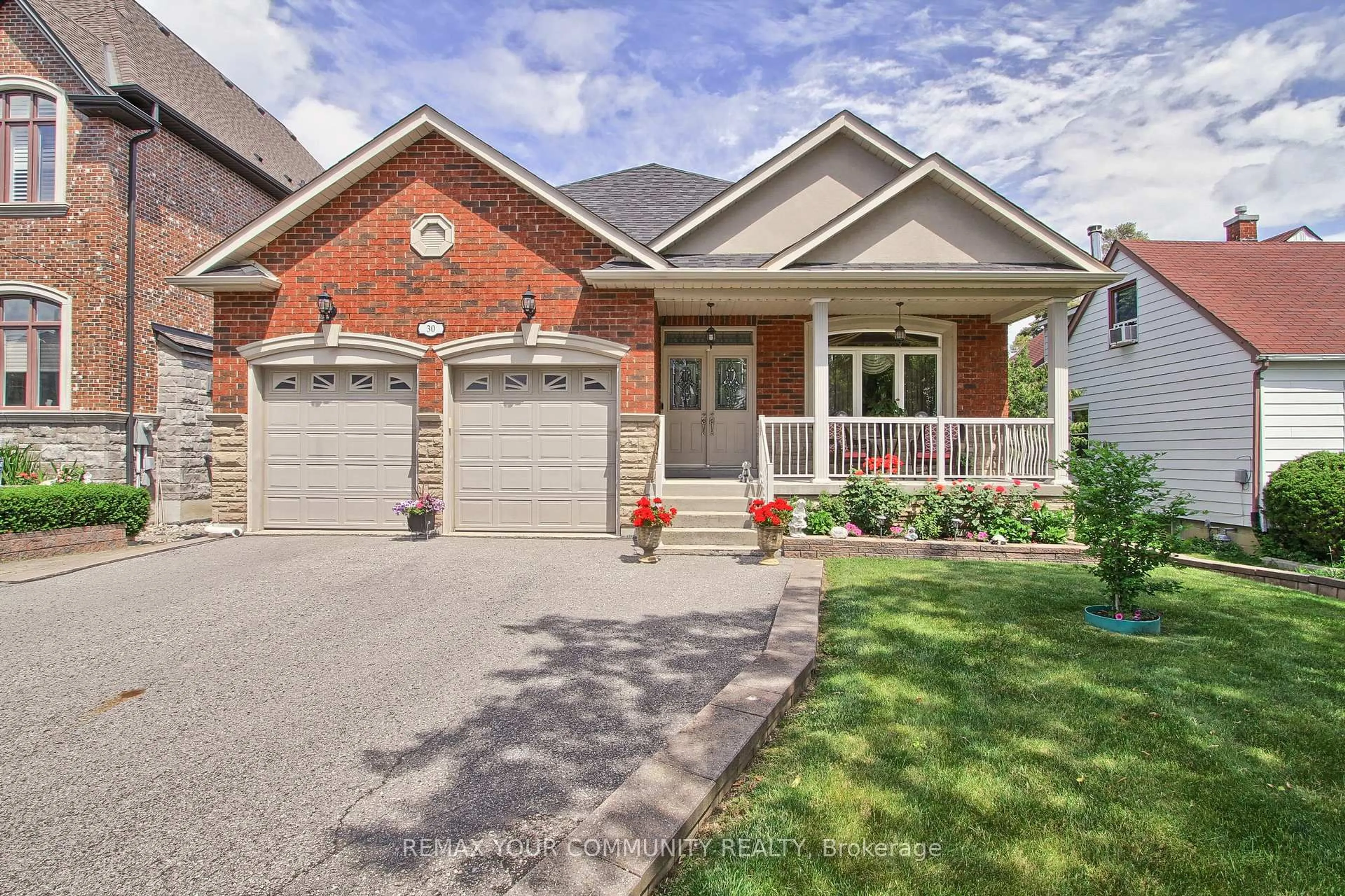 Home with brick exterior material, street for 30 ELM GROVE Ave, Richmond Hill Ontario L4E 2T1