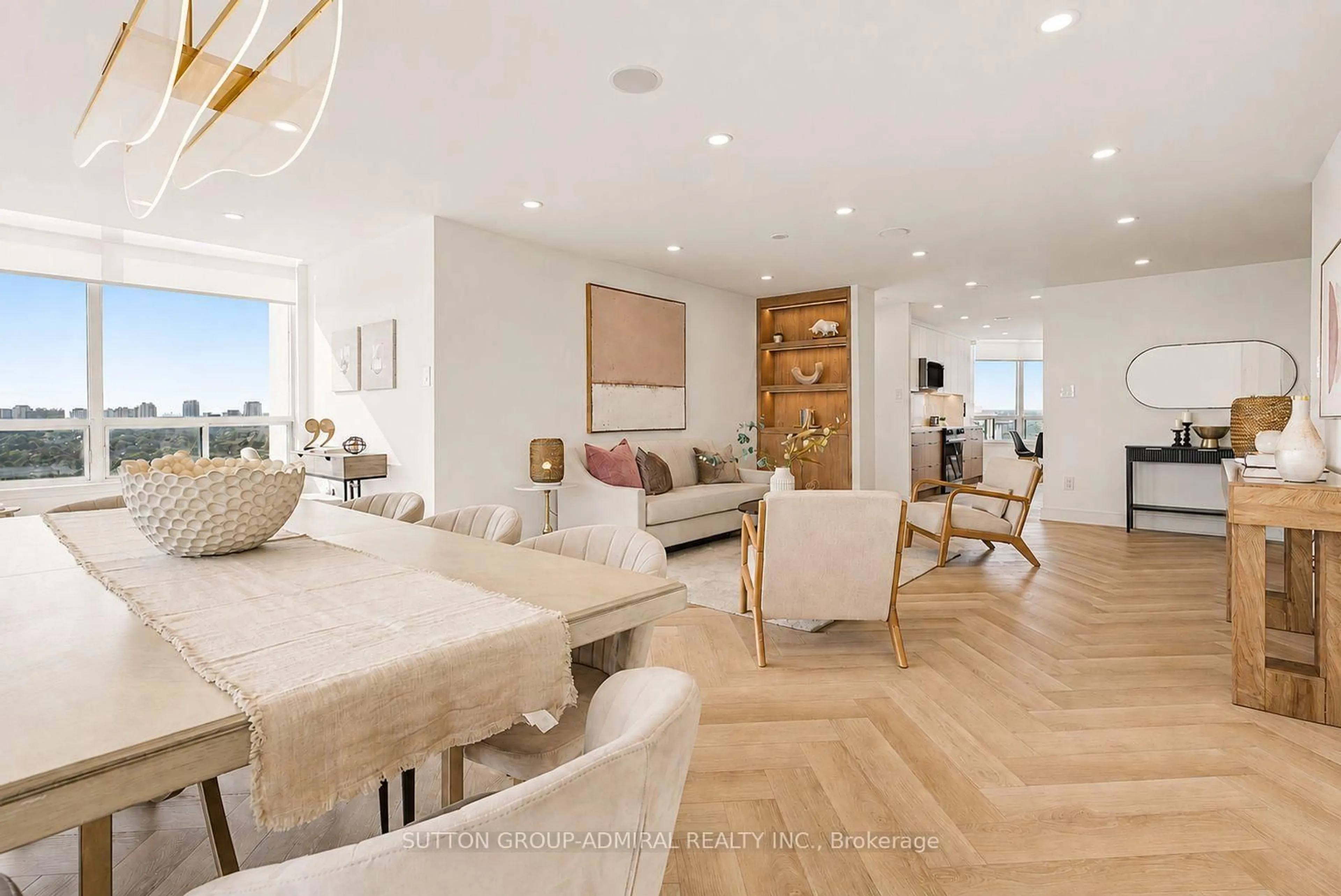 Living room with furniture, unknown for 7250 Yonge St #PH110, Vaughan Ontario L4J 7X1