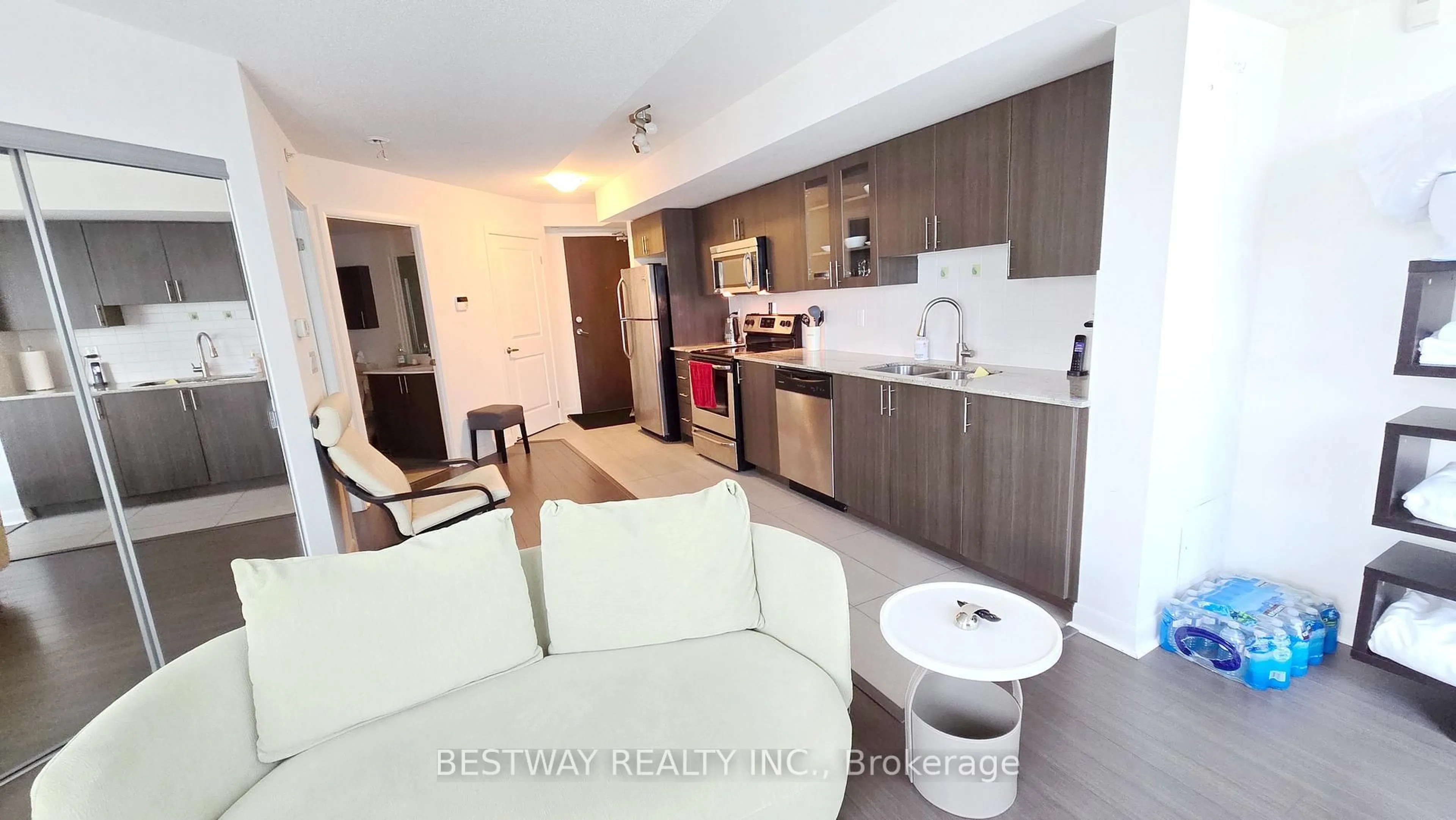 Open concept kitchen, unknown for 75 Norman Bethune Ave #208, Richmond Hill Ontario L4B 0B6