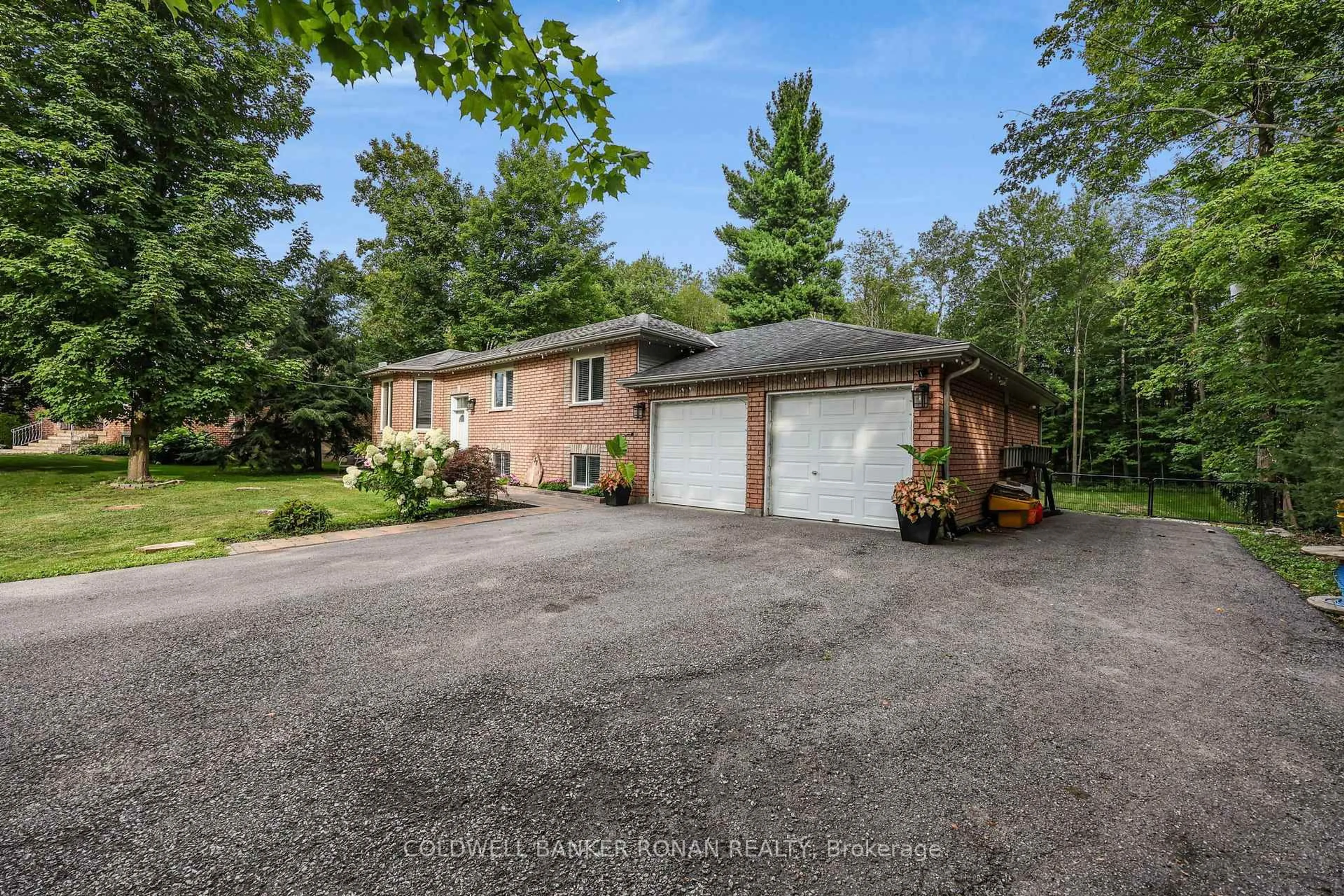 A pic from outside/outdoor area/front of a property/back of a property/a pic from drone, unknown for 57 Pine Park Blvd, Adjala-Tosorontio Ontario L0M 1J0