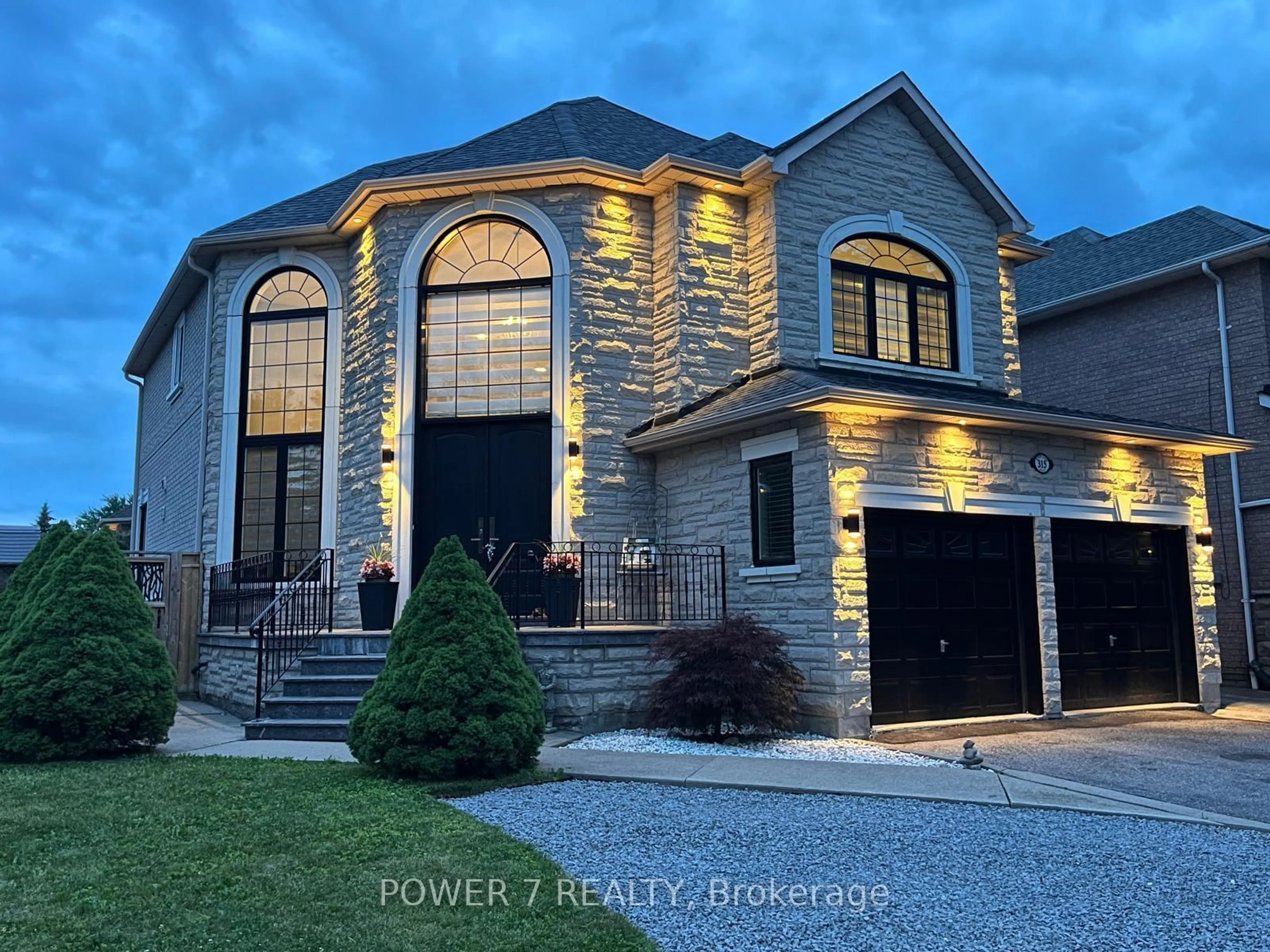 Home with brick exterior material, unknown for 315 North Lake Rd, Richmond Hill Ontario L4E 3A2