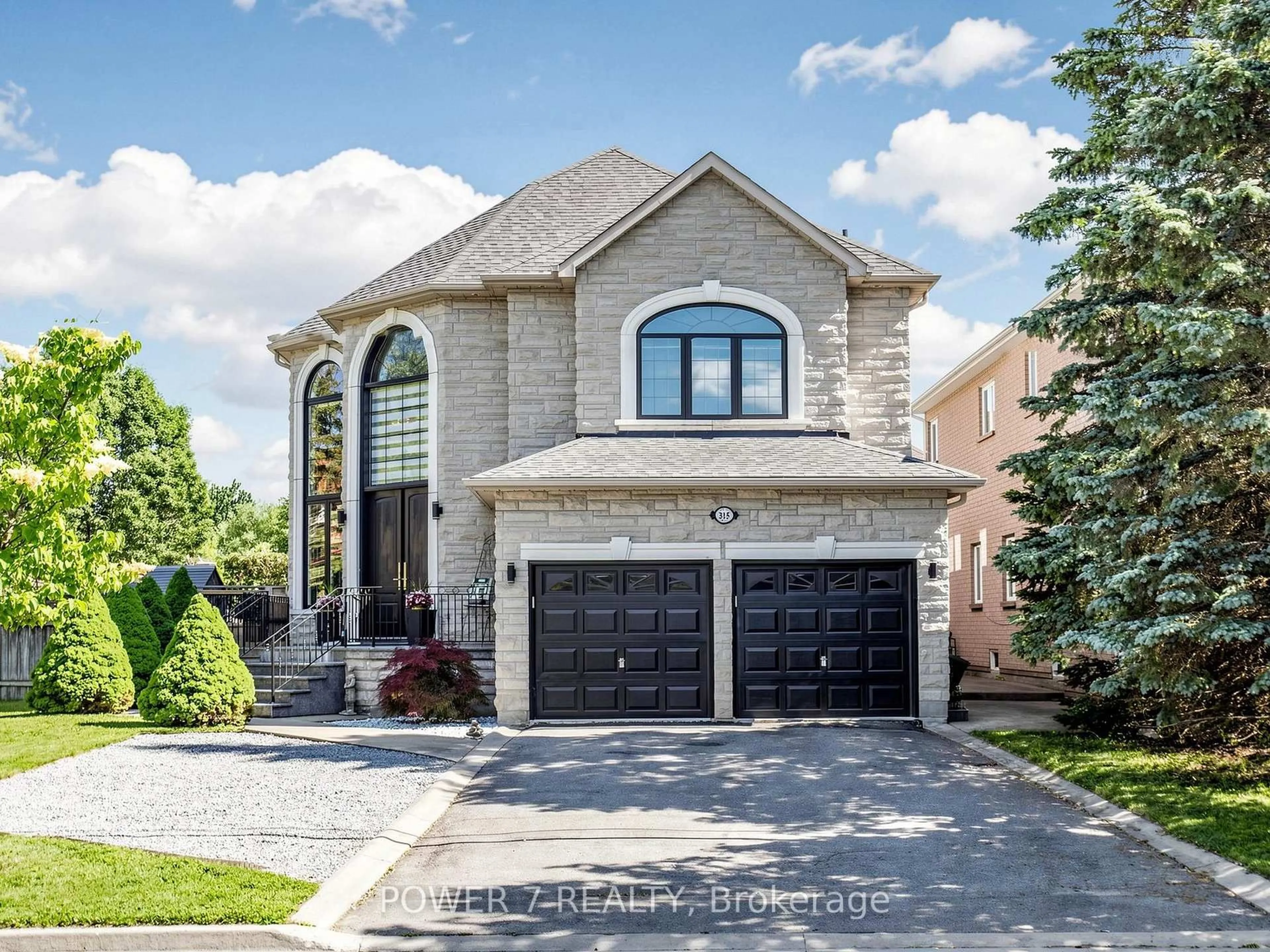 Home with brick exterior material, street for 315 North Lake Rd, Richmond Hill Ontario L4E 3A2