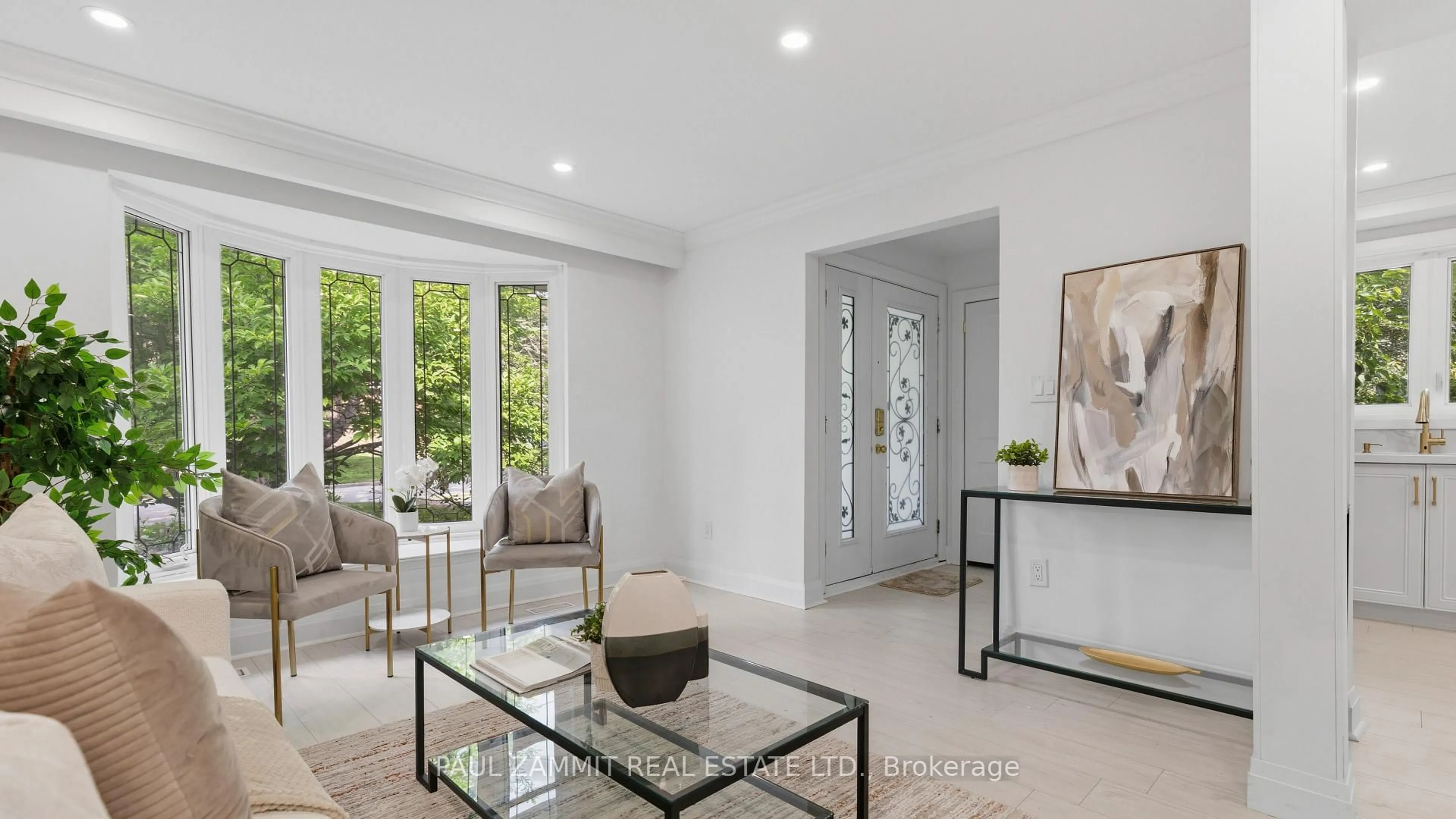 Indoor entryway for 6 King Richard Crt, Markham Ontario L3P 1M1
