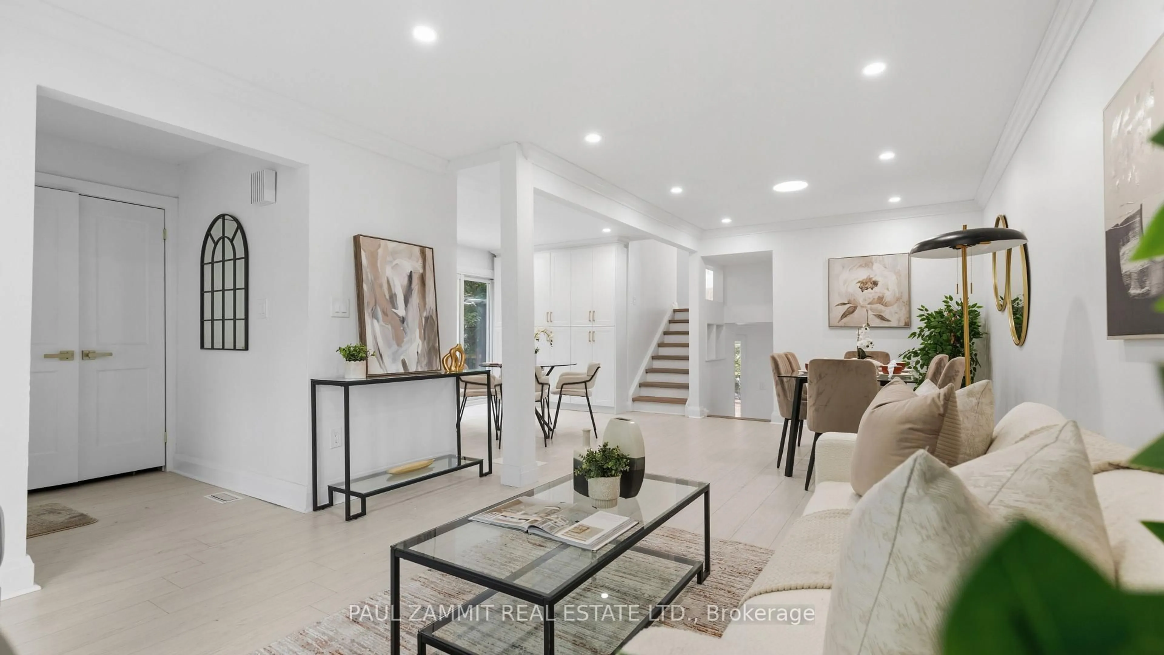 Living room with furniture, unknown for 6 King Richard Crt, Markham Ontario L3P 1M1