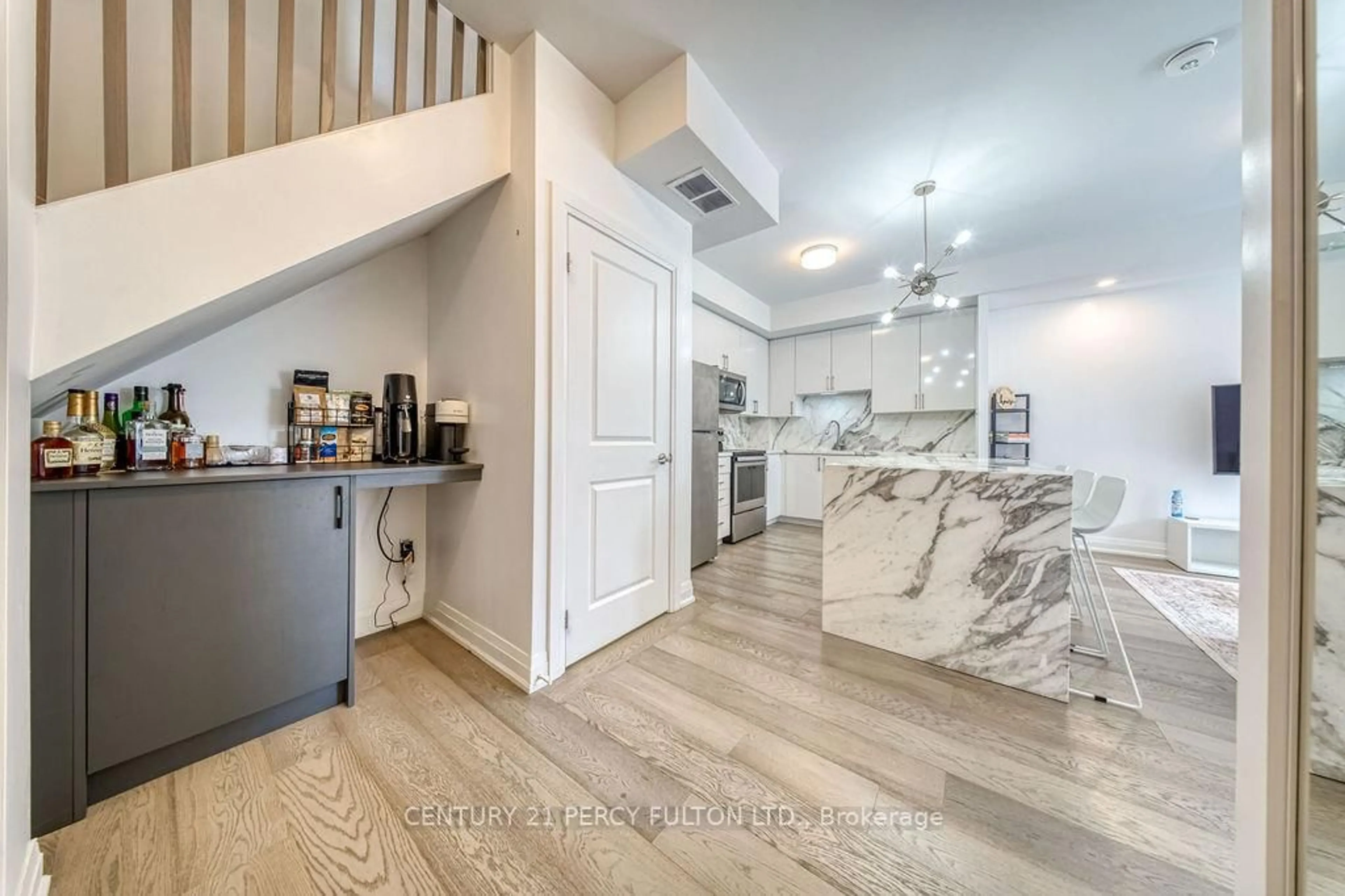 Open concept kitchen, ceramic/tile floor for 5289 Highway 7 #D-803, Vaughan Ontario L4L 0J1