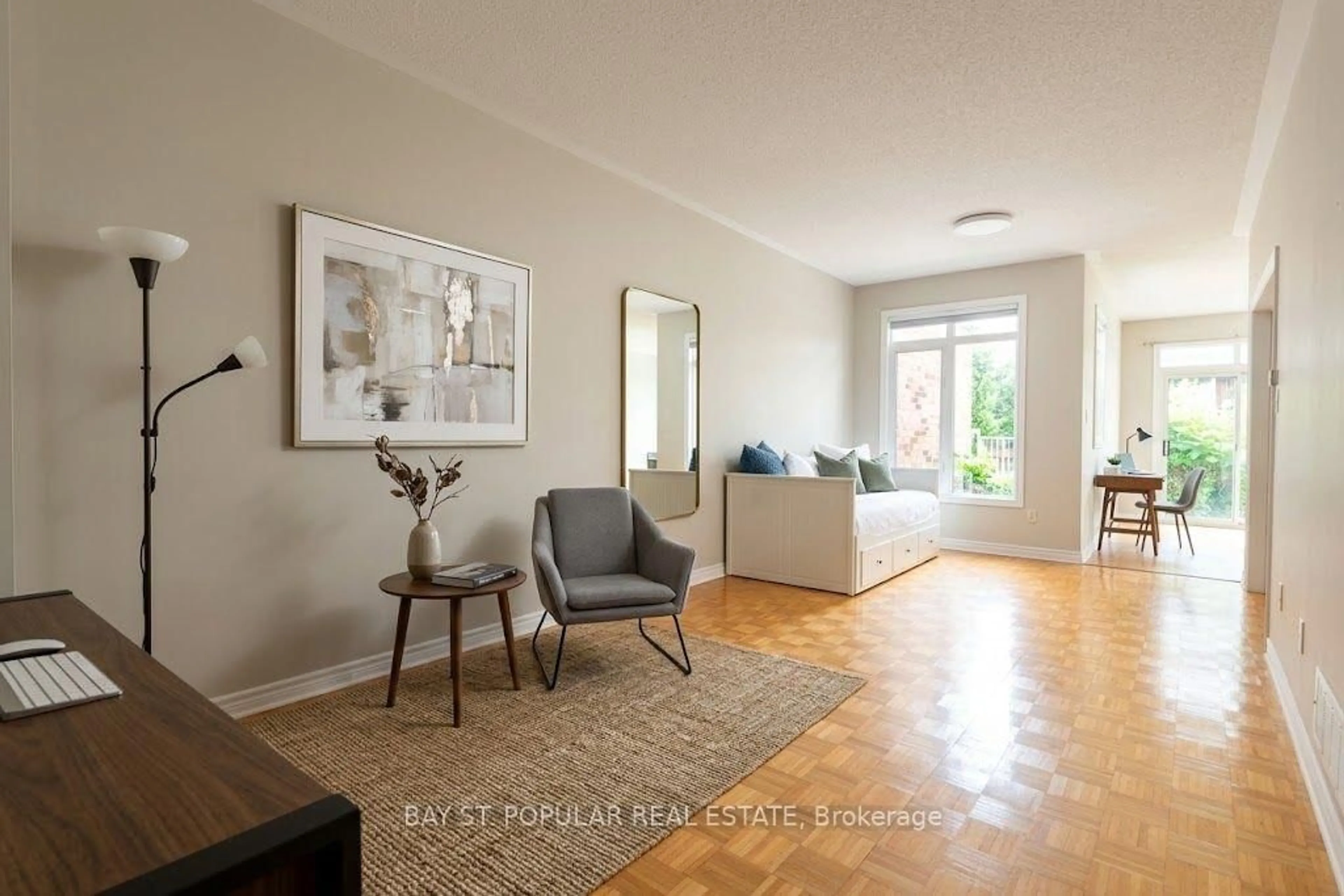 Living room with furniture, unknown for 49 Angelica Ave, Richmond Hill Ontario L4S 2E1