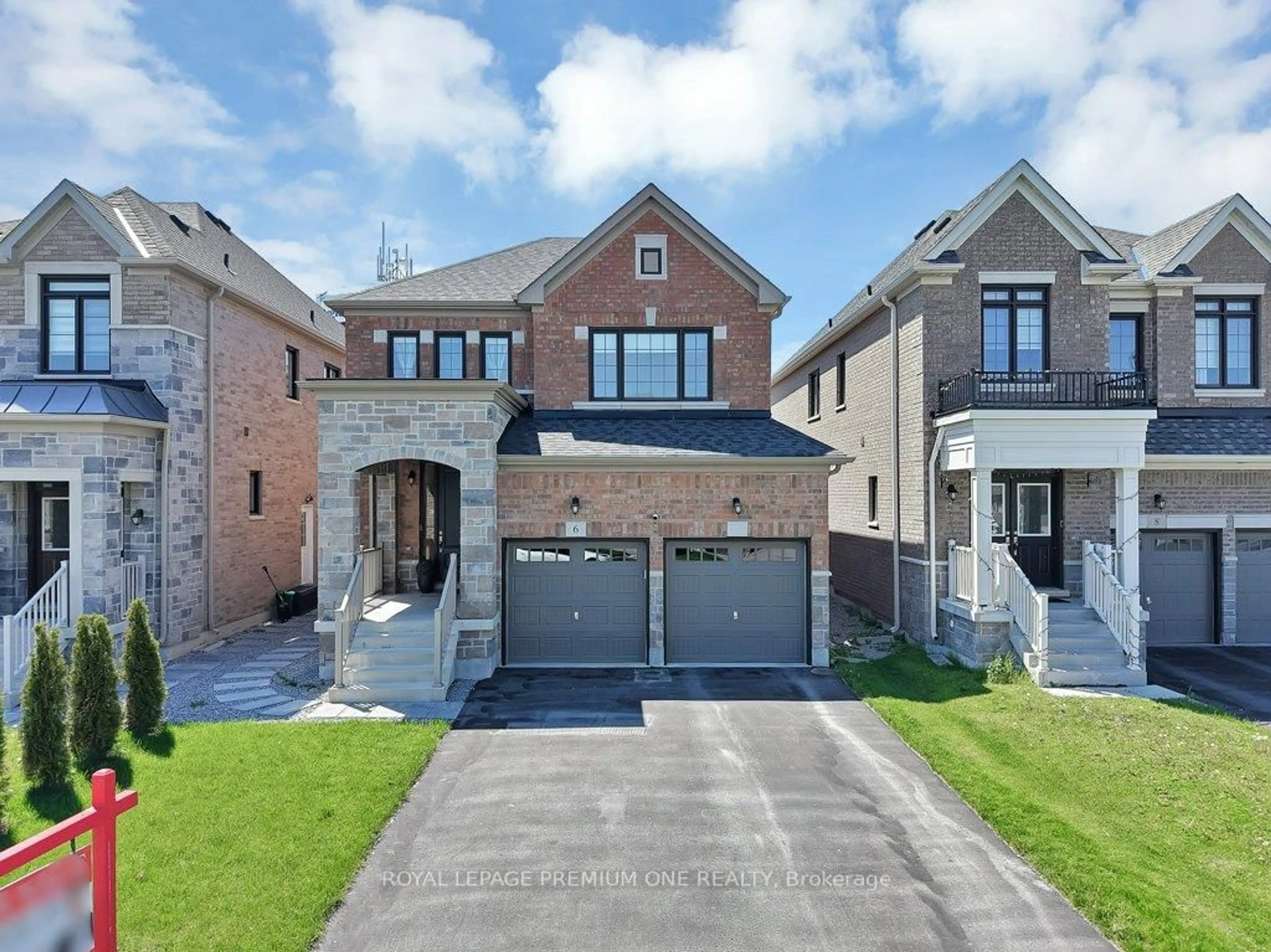Home with brick exterior material, street for 6 Byblos Crt, East Gwillimbury Ontario L9N 0T3