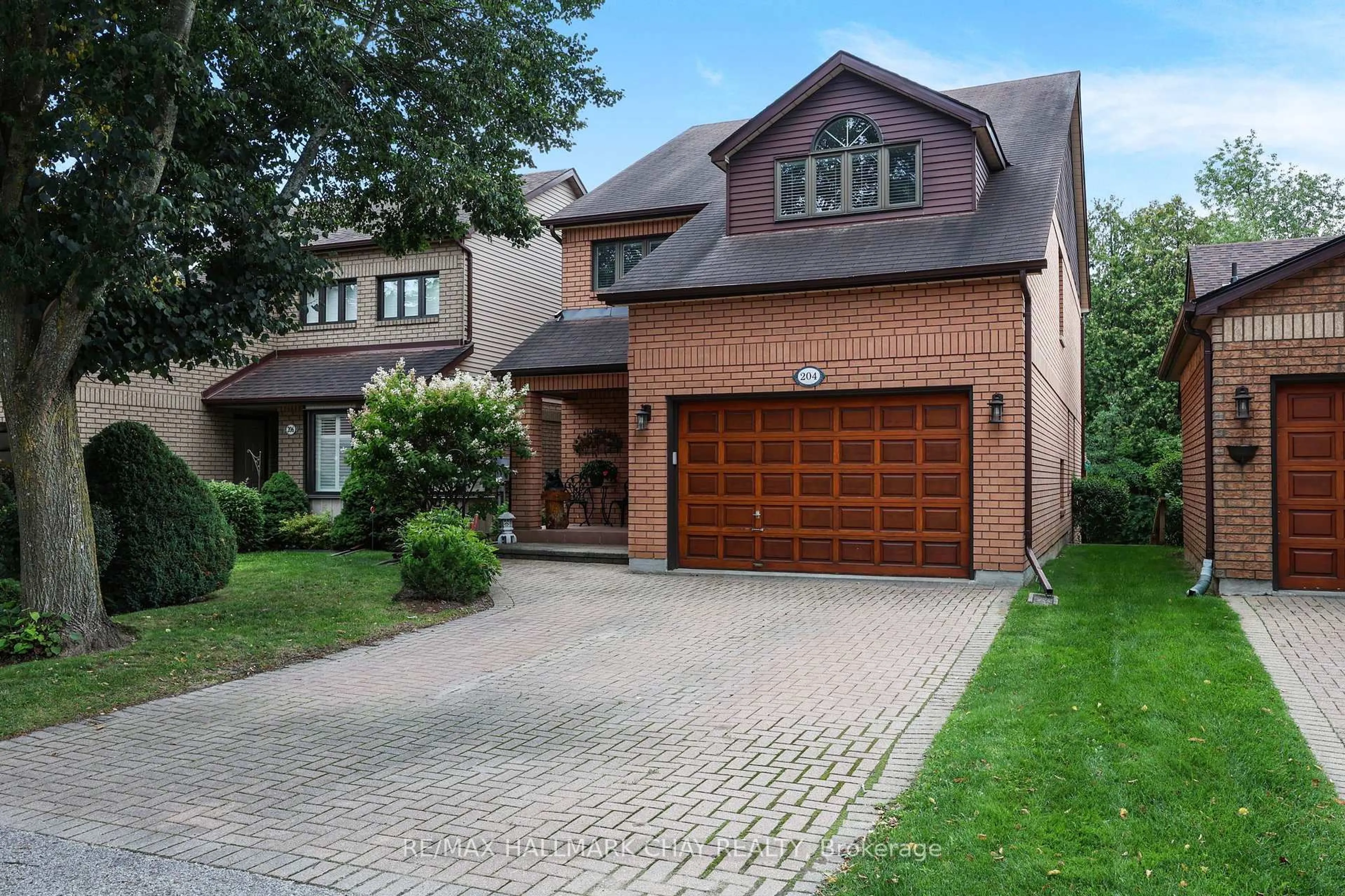 Home with brick exterior material, street for 204 Riverview Rd #24, New Tecumseth Ontario L9R 1Y2