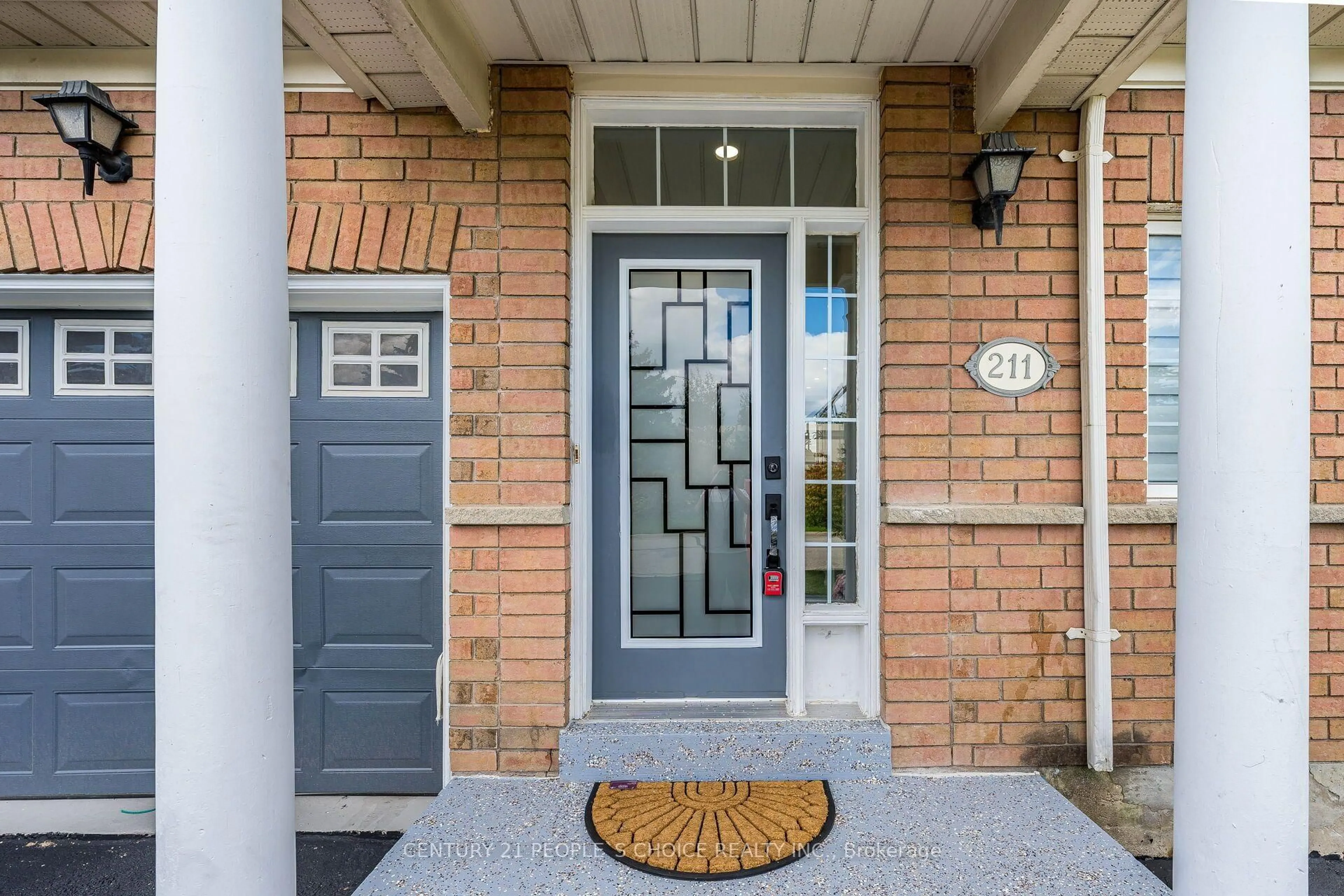 Indoor entryway for 211 Wildberry Cres, Vaughan Ontario L4H 2H7