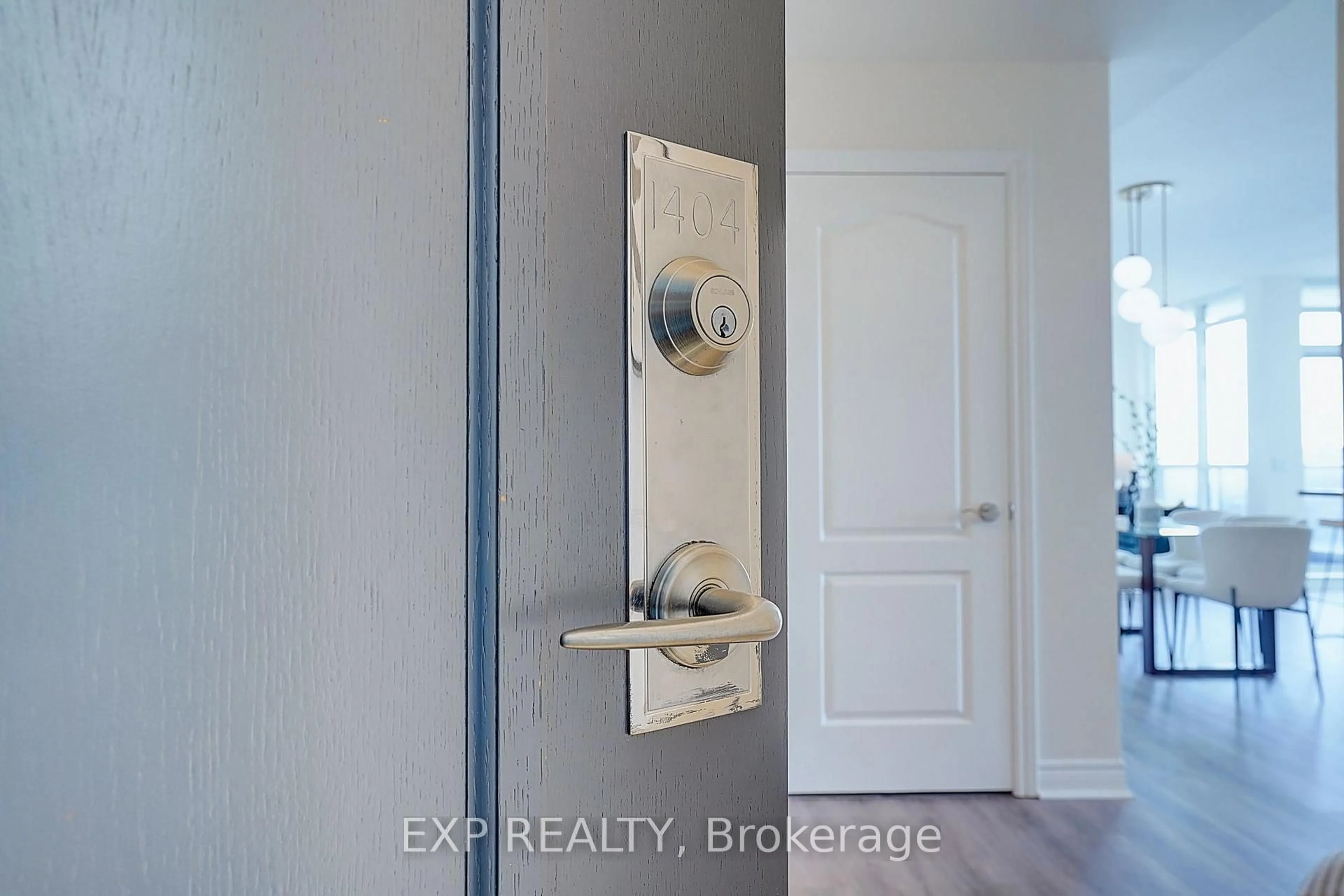 Indoor entryway for 60 Disera Dr #1404, Vaughan Ontario L4J 9G1