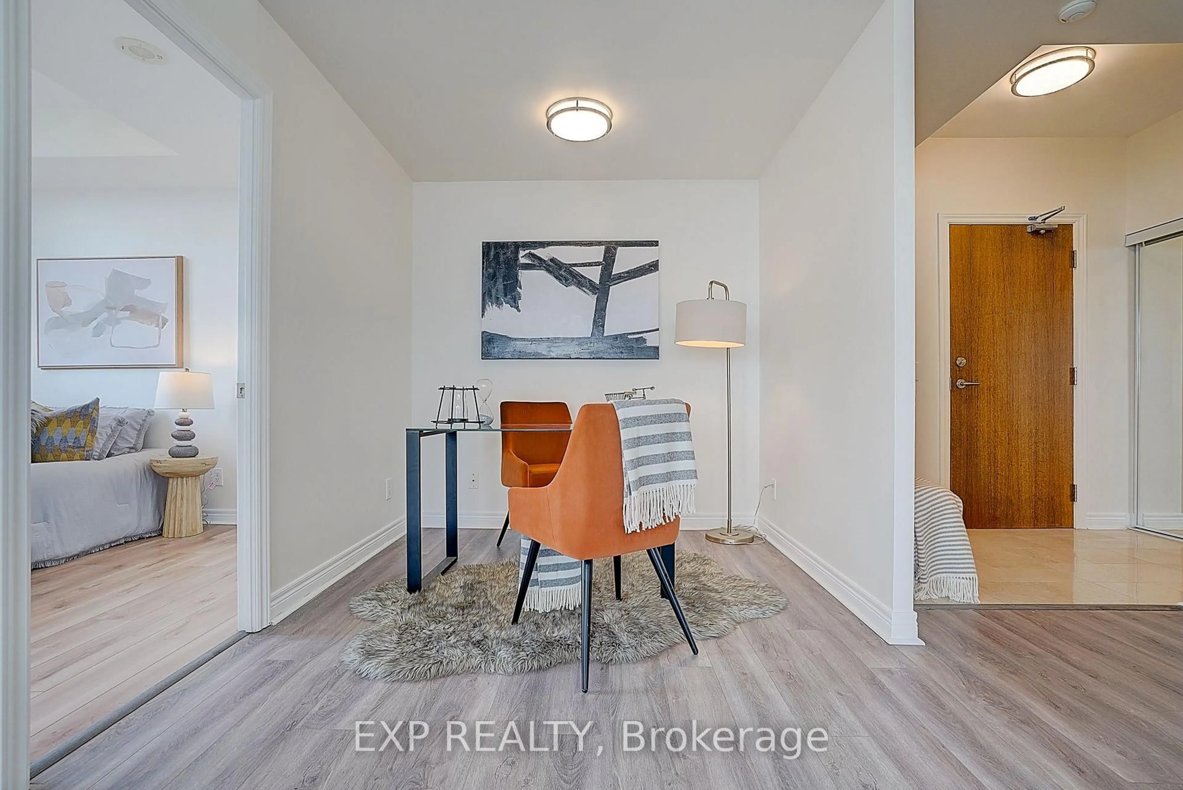Indoor entryway for 60 Disera Dr #1404, Vaughan Ontario L4J 9G1