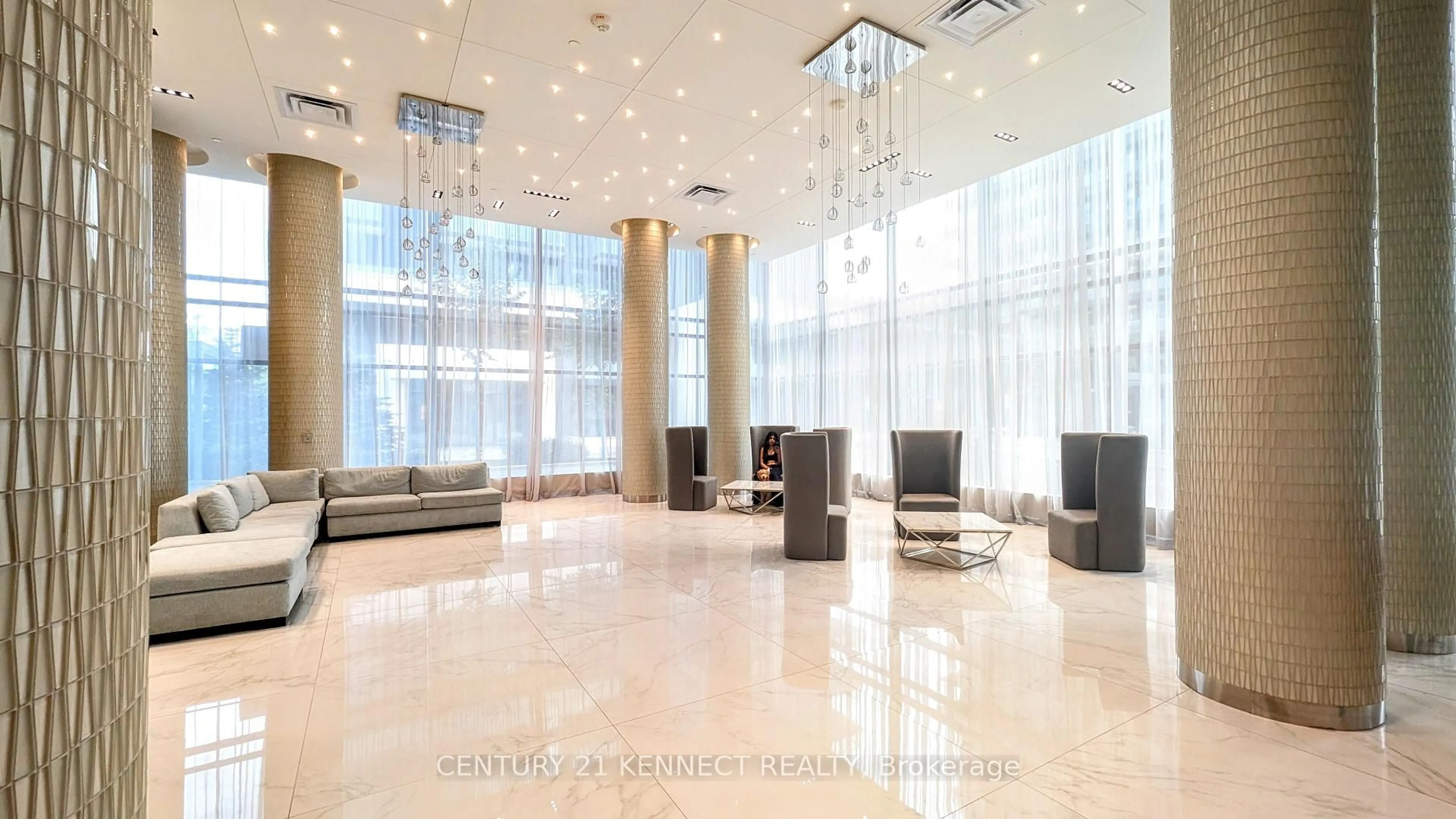 Lobby for 75 Oneida Cres #Lph11, Richmond Hill Ontario L4B 0H3