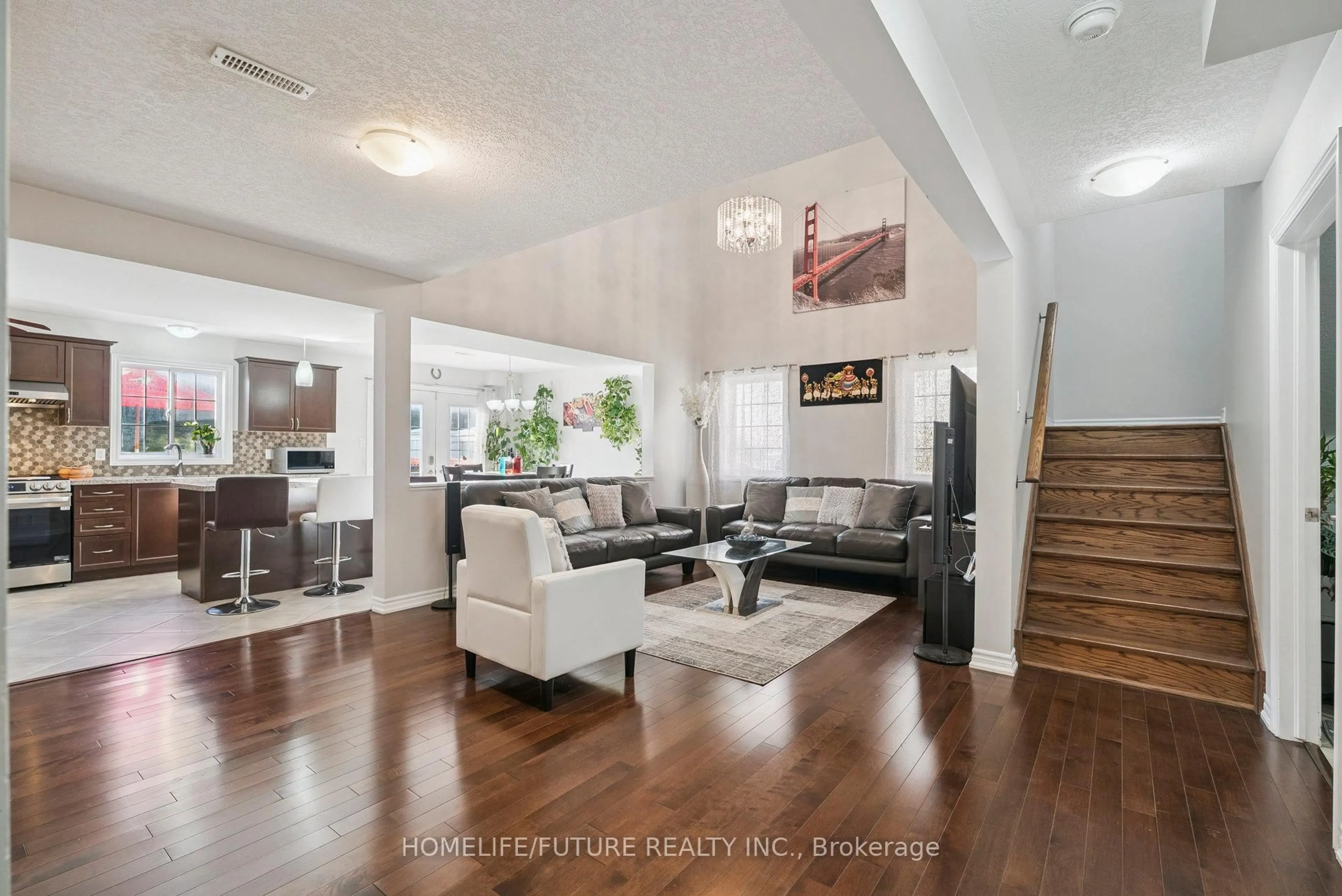 Living room with furniture, unknown for 2048 Mcneil St, Innisfil Ontario L9S 0H8