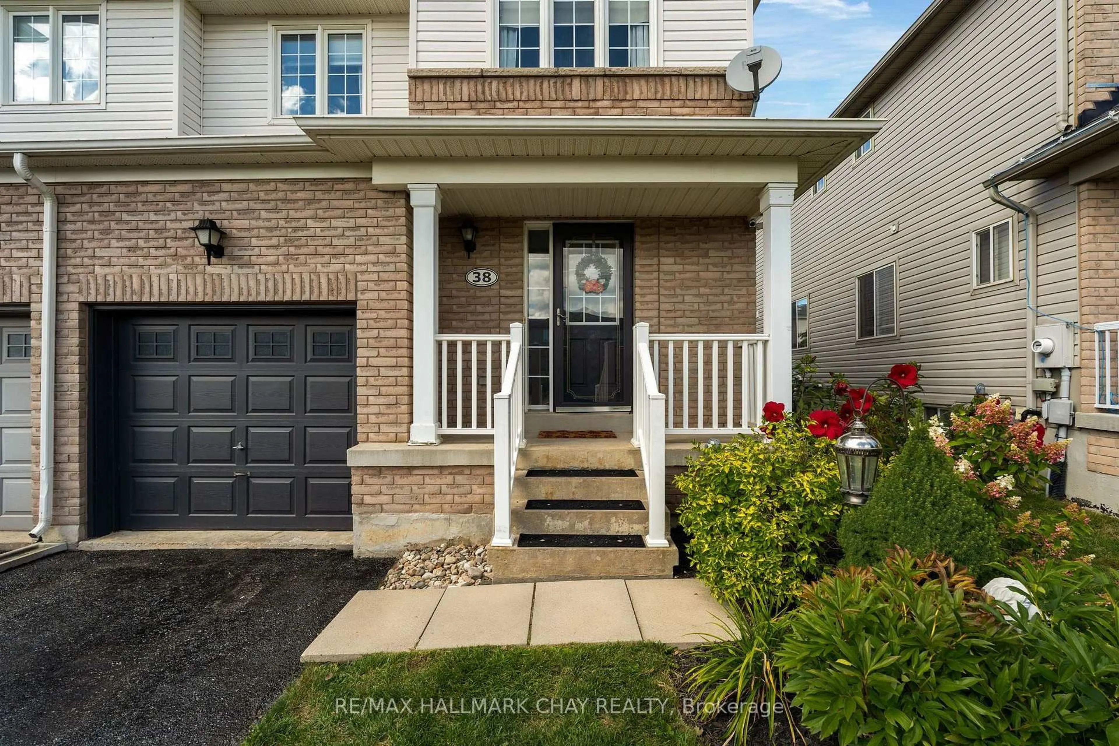 Unknown for 38 Admiral Cres, Essa Ontario L3W 0E5