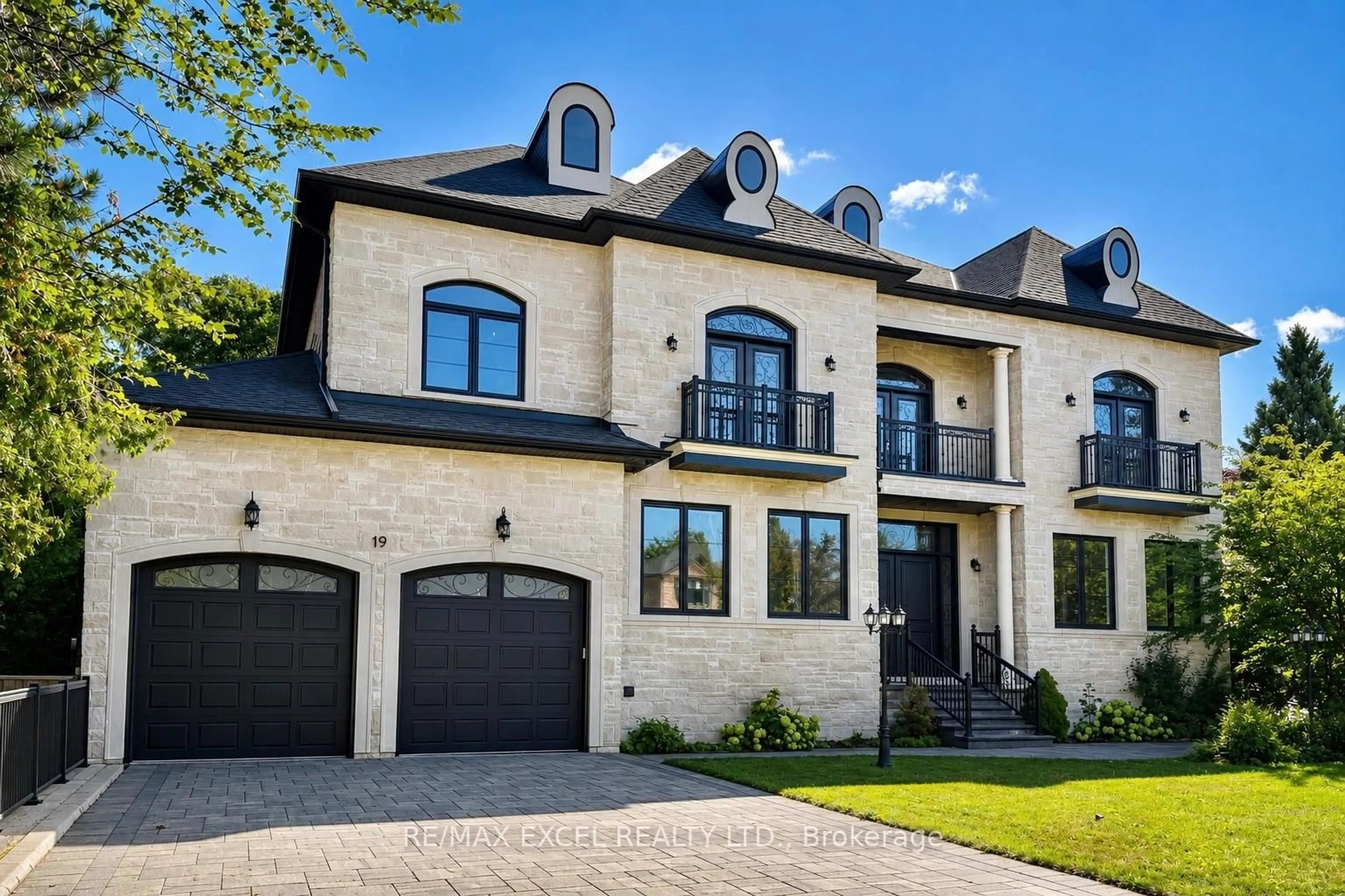 Home with brick exterior material, street for 19 Blyth St, Richmond Hill Ontario L4E 2Y2