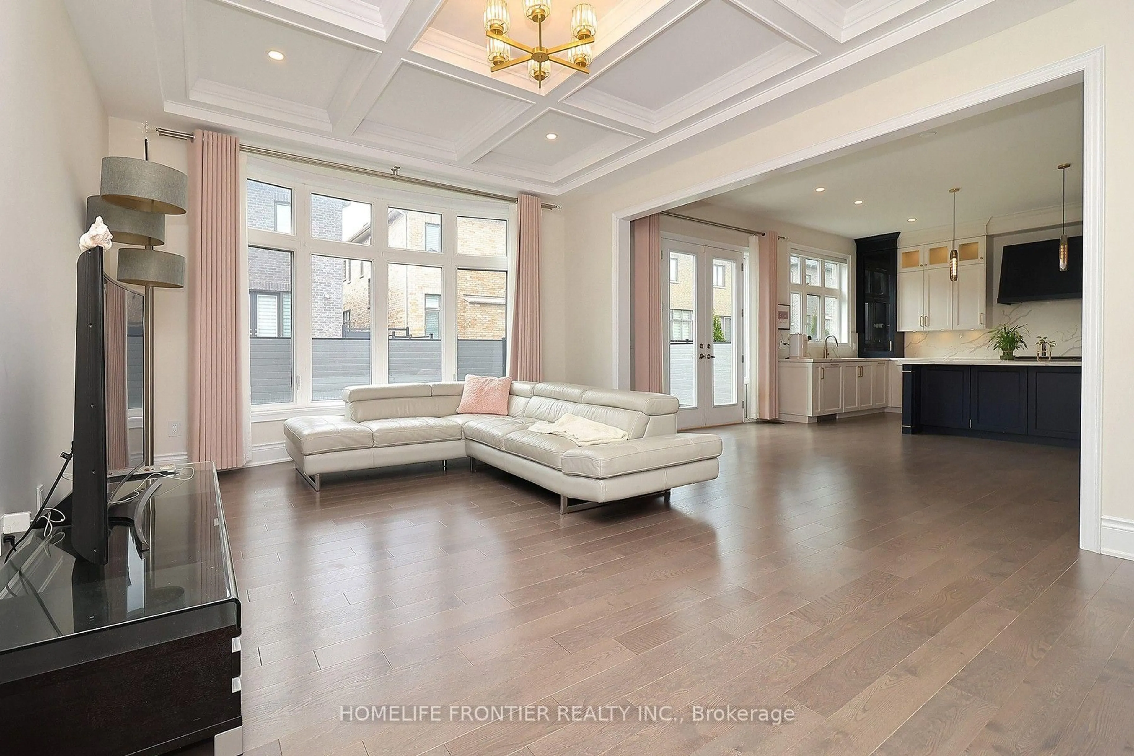 Living room with furniture, unknown for 8 Planet St, Richmond Hill Ontario L4C 4V8